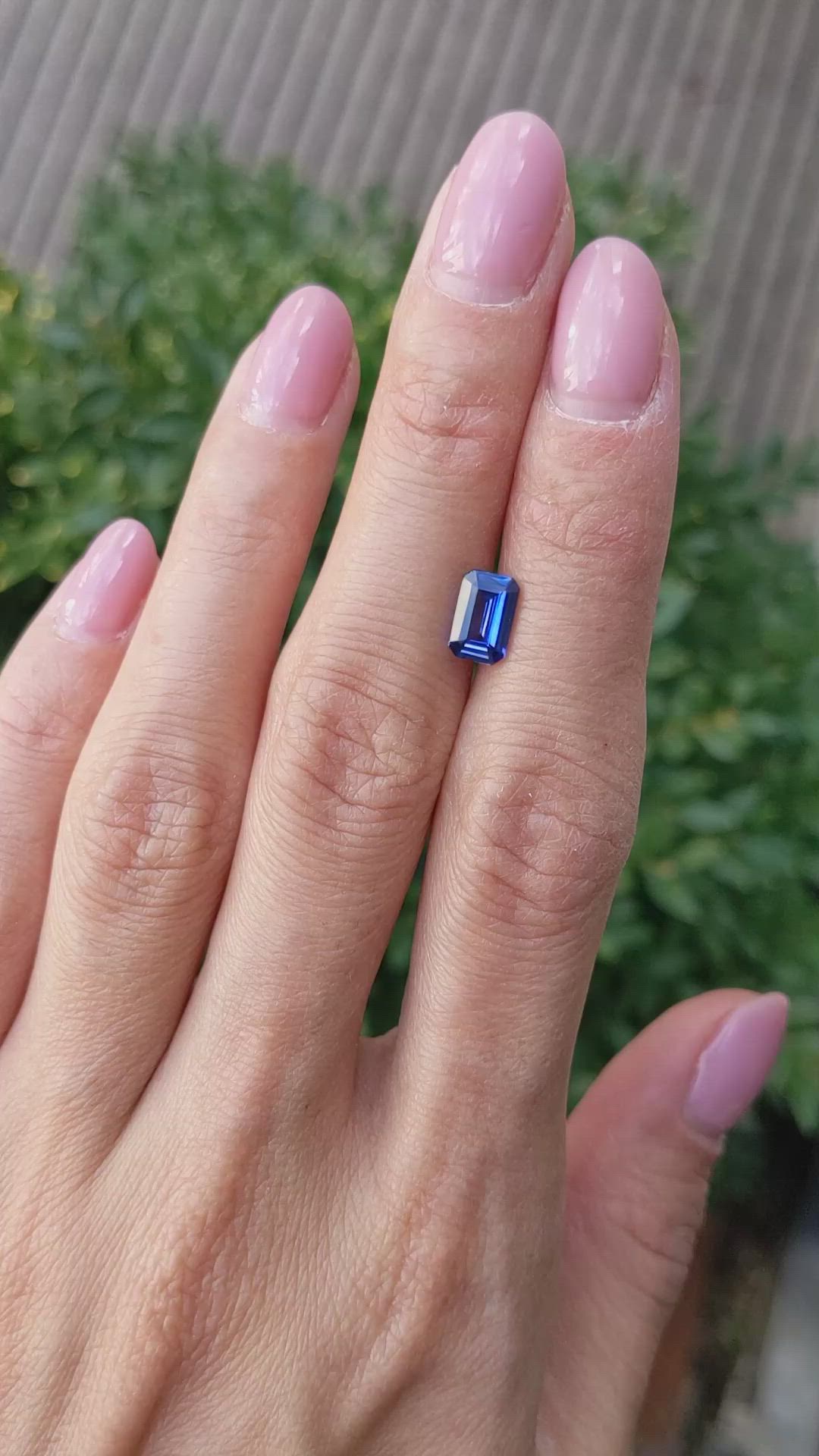 1.27 Ct. Blue Sapphire from Ceylon (Sri Lanka) Size Video