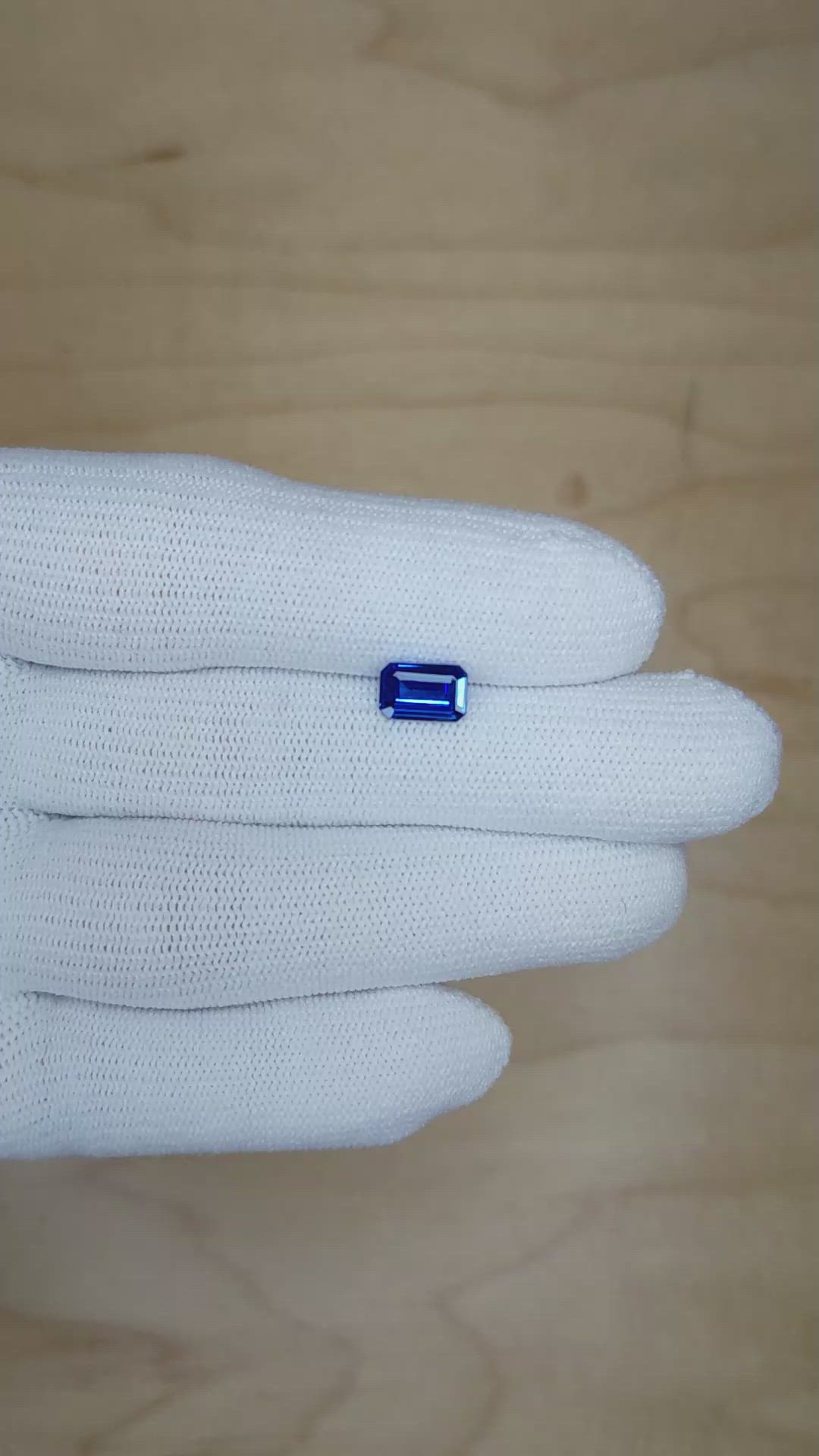 1.27 Ct. Blue Sapphire from Ceylon (Sri Lanka) Size Video