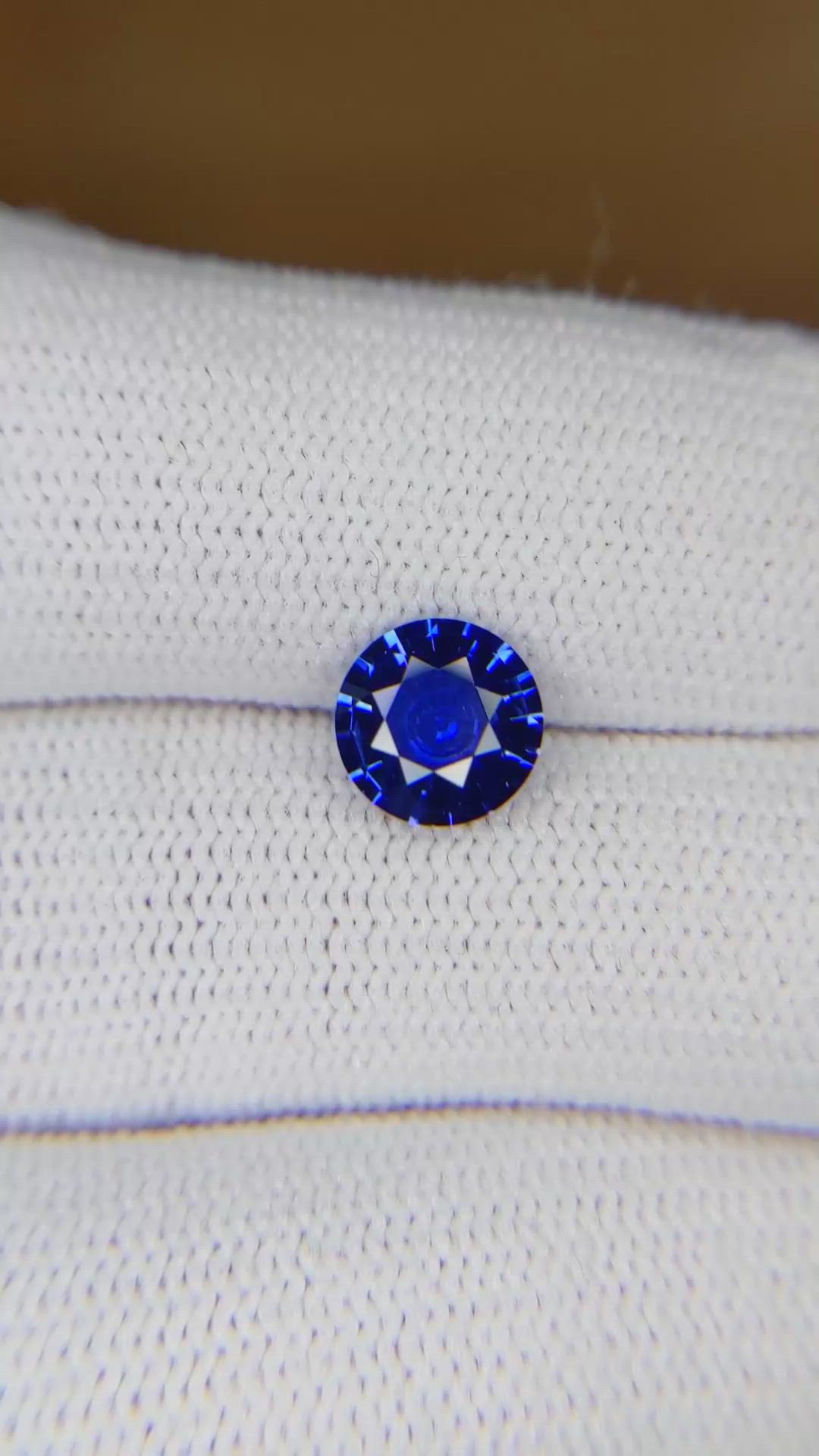 1.54 Ct. Blue Sapphire from Ceylon (Sri Lanka) Size Video