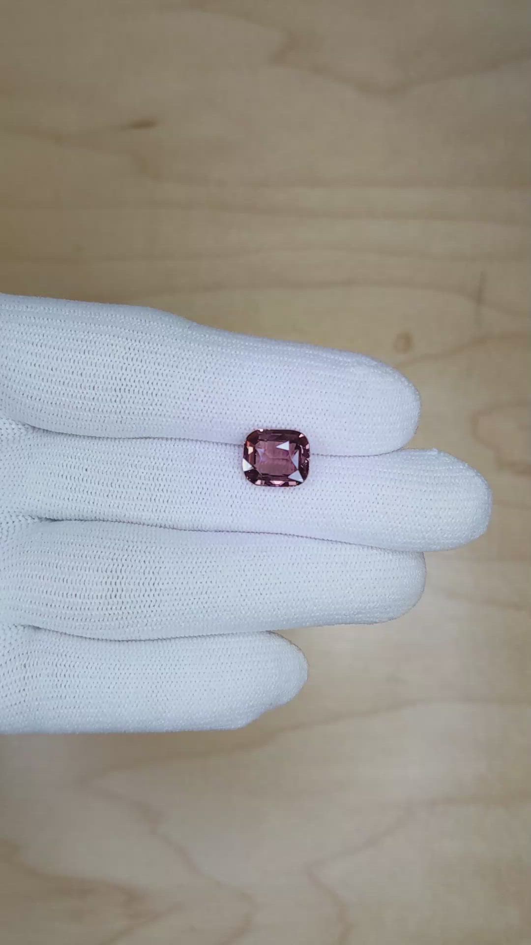 4.11 Ct. Pink Sapphire from Ceylon (Sri Lanka) Size Video