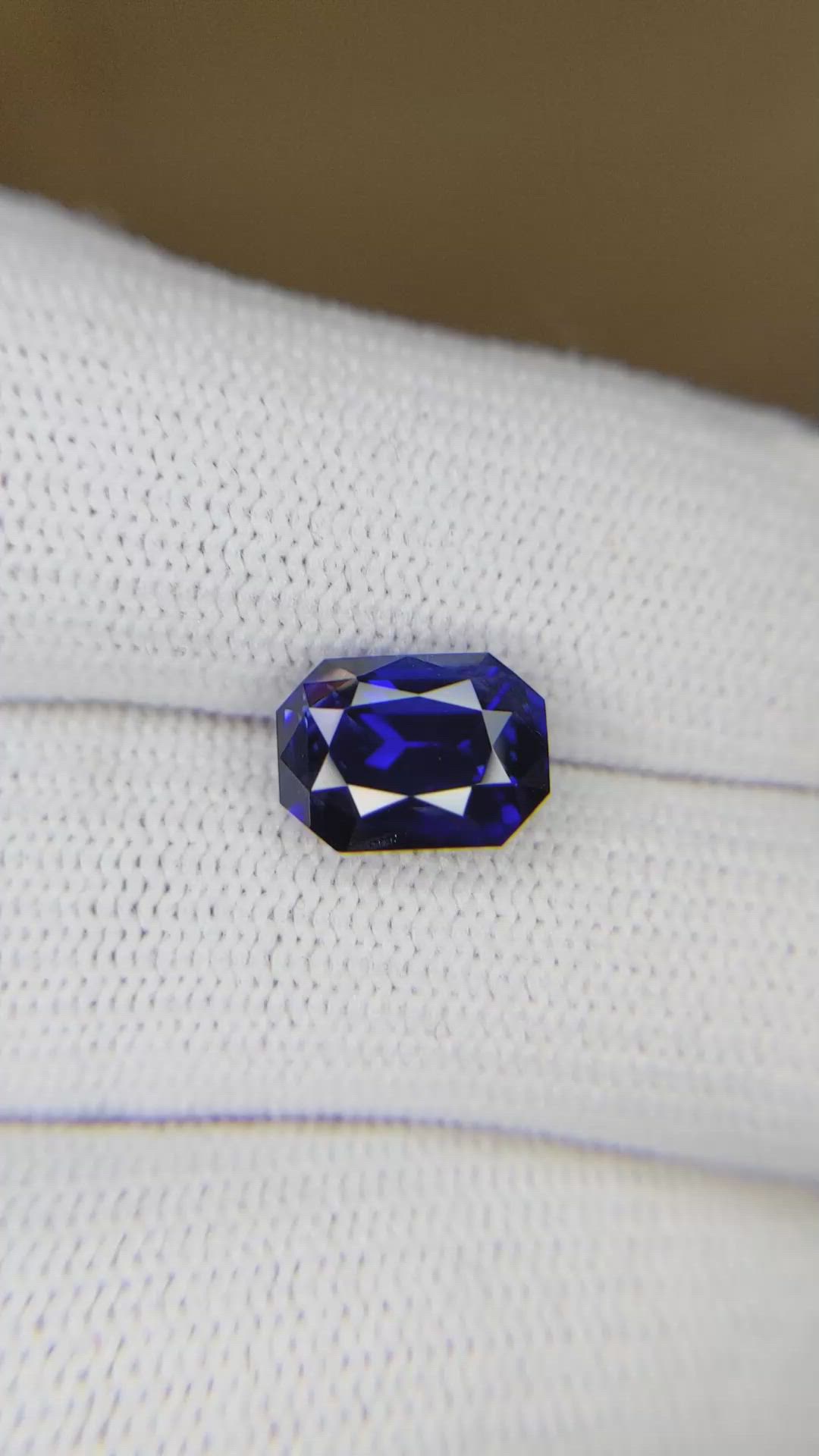 4.17 Ct. Blue Sapphire from Madagascar Size Video