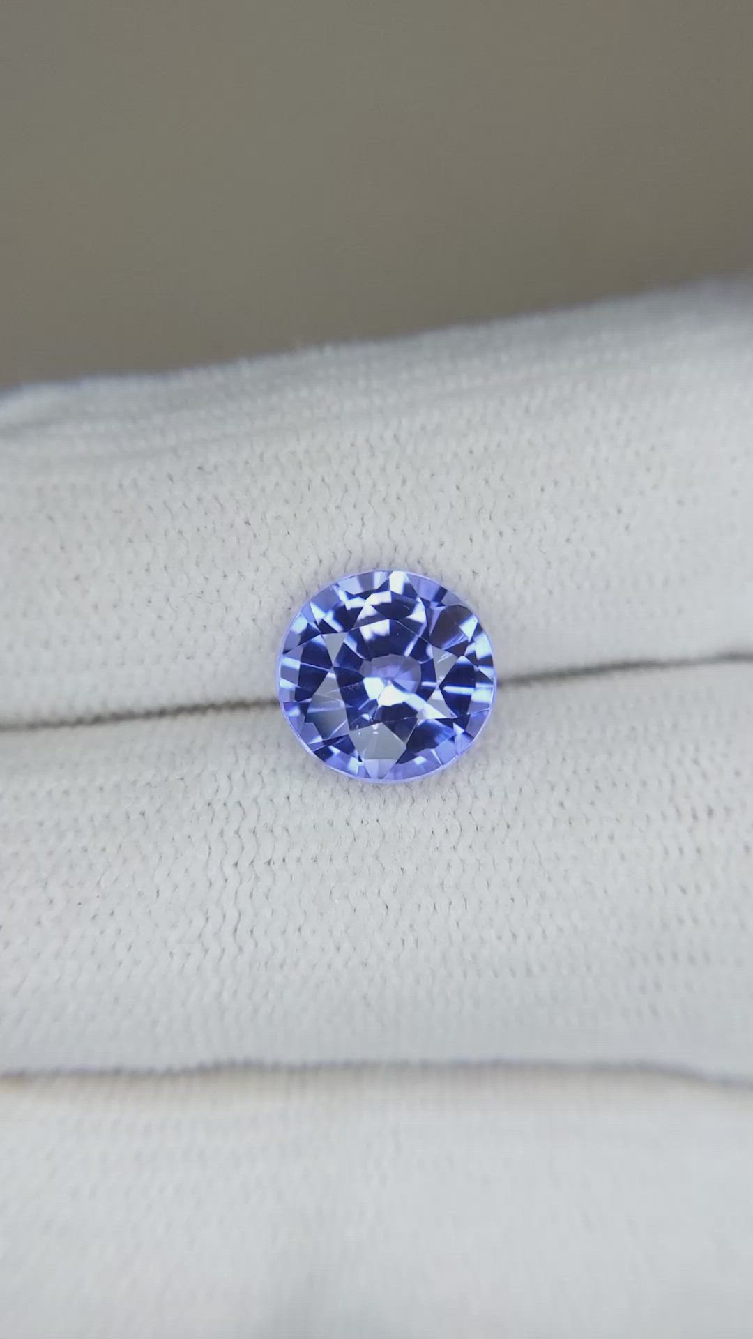 2.86 Ct. Blue Sapphire from Ceylon (Sri Lanka) Size Video