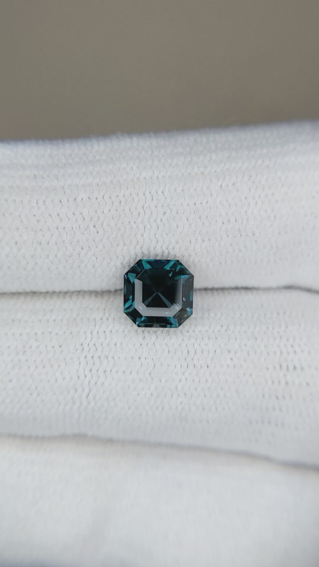1.73 Ct. Greenish Blue Sapphire from Ceylon (Sri Lanka) Size Video