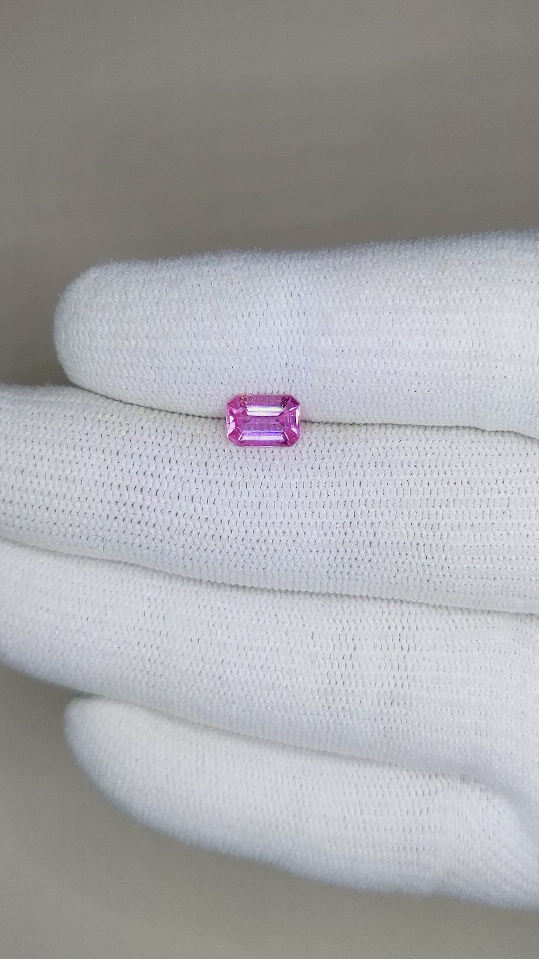 1.14 Ct. Pink Sapphire from Ceylon (Sri Lanka) Size Video