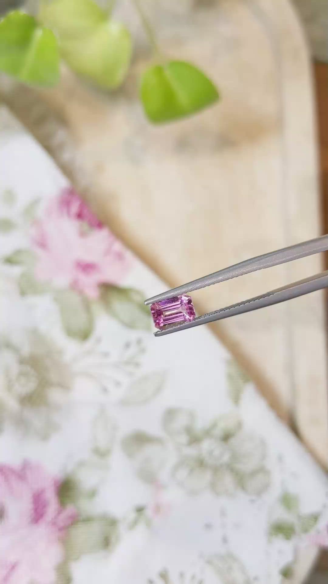 1.14 Ct. Pink Sapphire from Ceylon (Sri Lanka) Size Video
