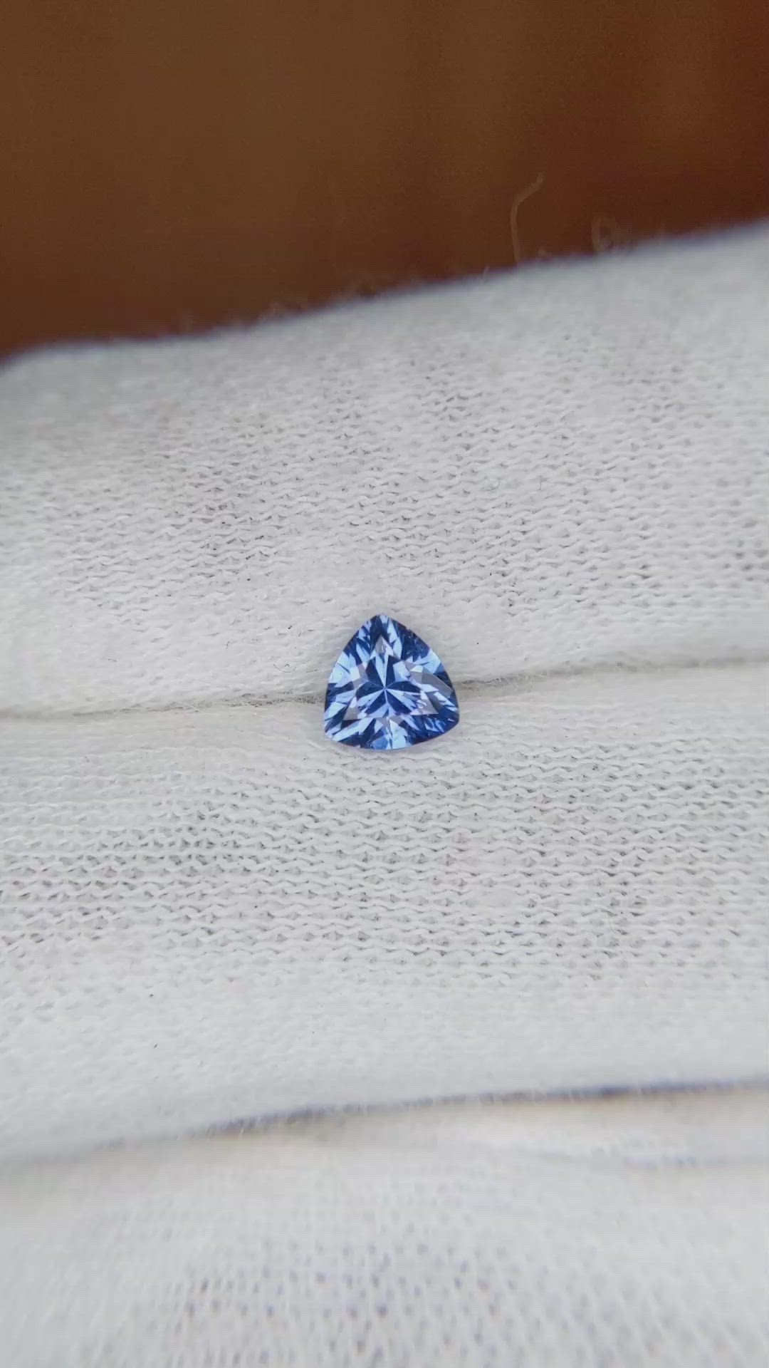 0.50 Ct. Blue Sapphire from Ceylon (Sri Lanka) Size Video