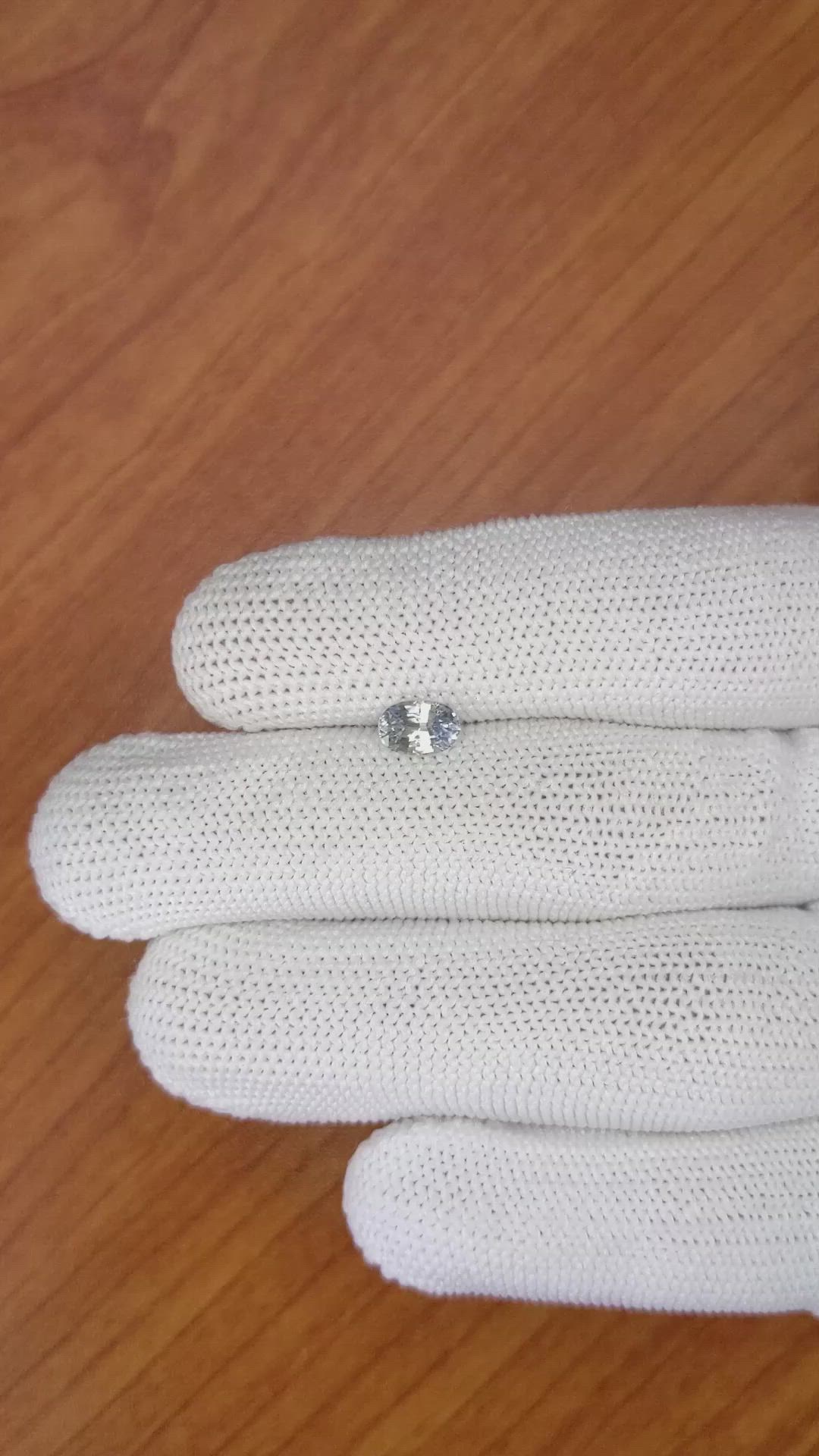 0.90 Ct. Bi Color Sapphire from Ceylon (Sri Lanka) Size Video