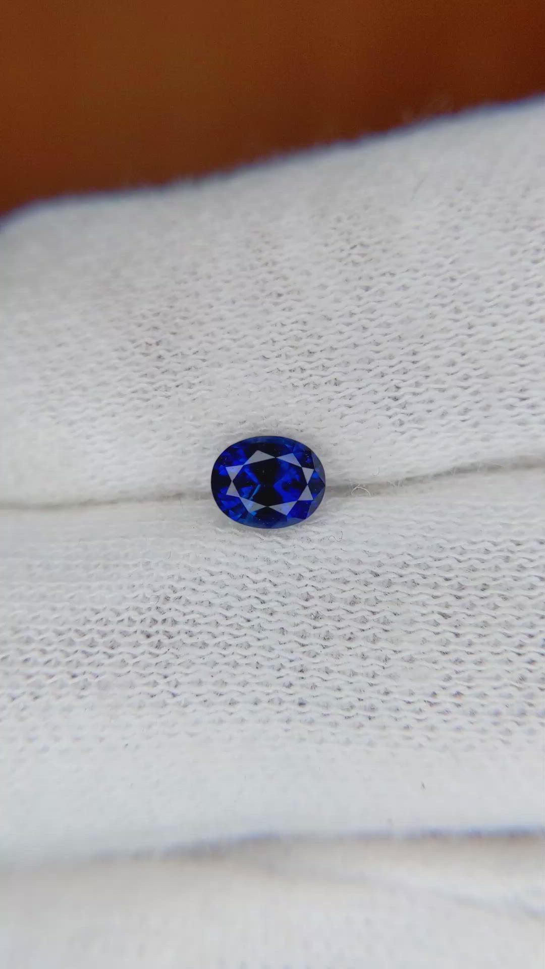 0.51 Ct. Blue Sapphire from Ceylon (Sri Lanka) Size Video
