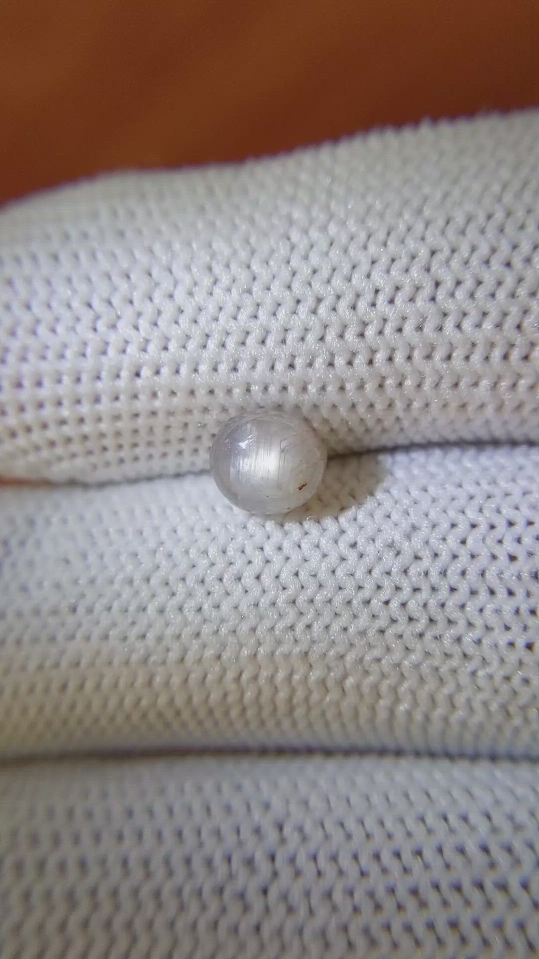 1.79 Ct. Grey Star Sapphire from Ceylon (Sri Lanka) Size Video