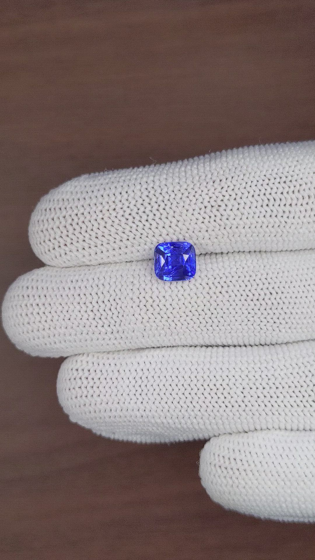 2.36 Ct. Blue Sapphire from Ceylon (Sri Lanka) Size Video