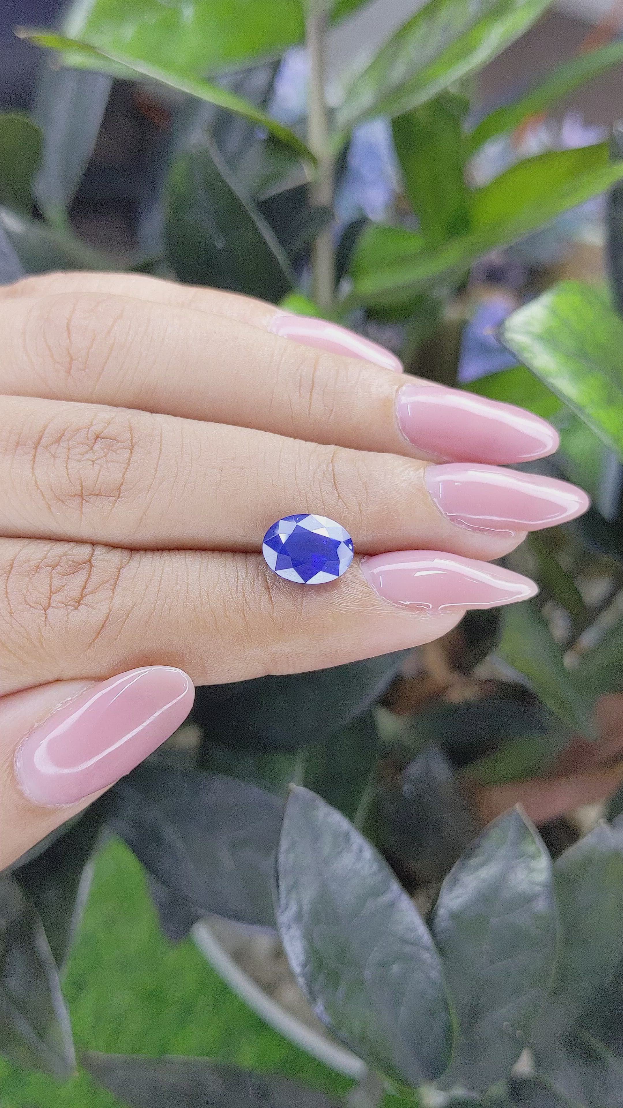 3.54 Ct. Blue Sapphire from Ceylon (Sri Lanka) Size Video