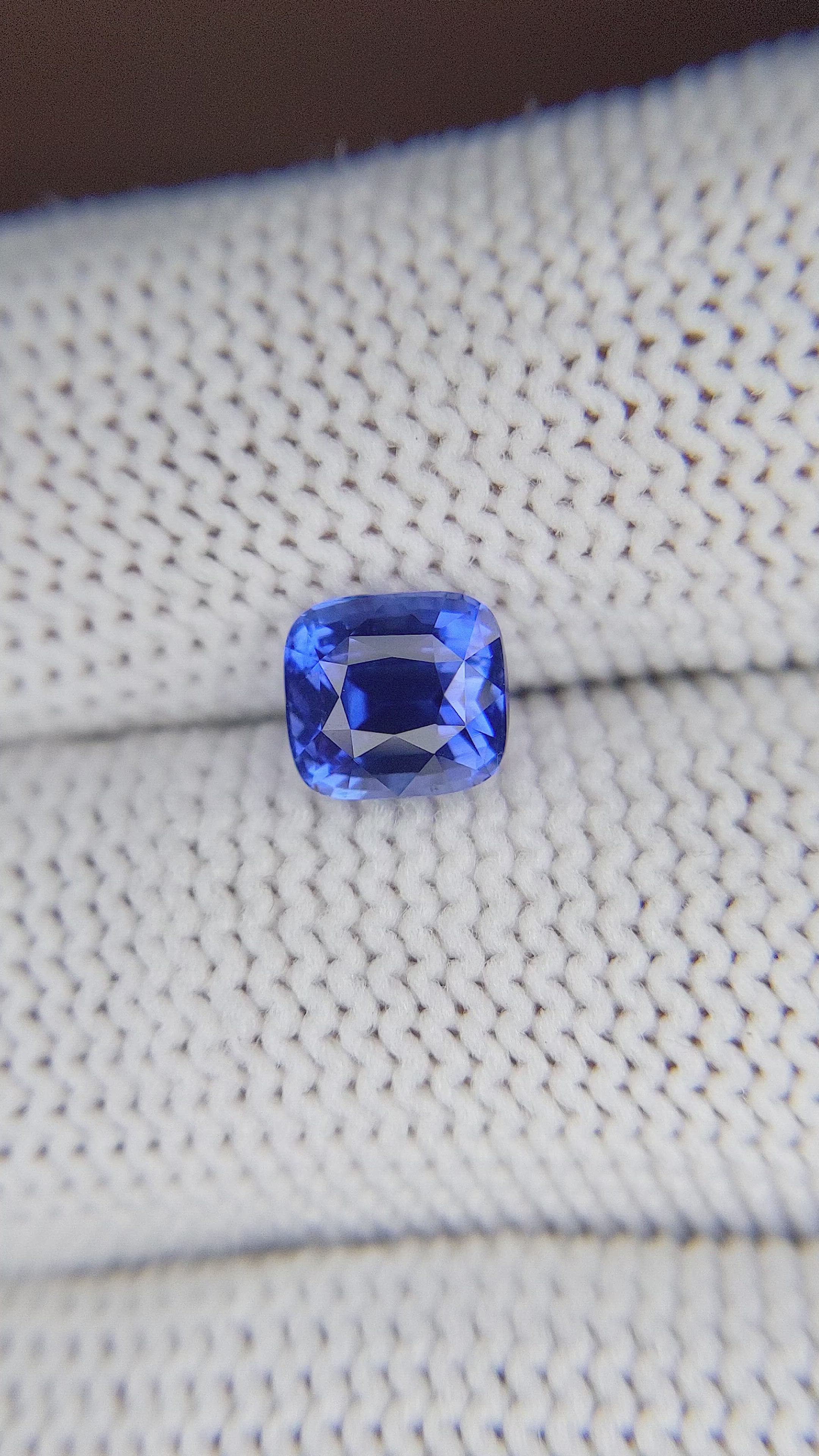 2.07 Ct. Blue Sapphire from Ceylon (Sri Lanka) Size Video
