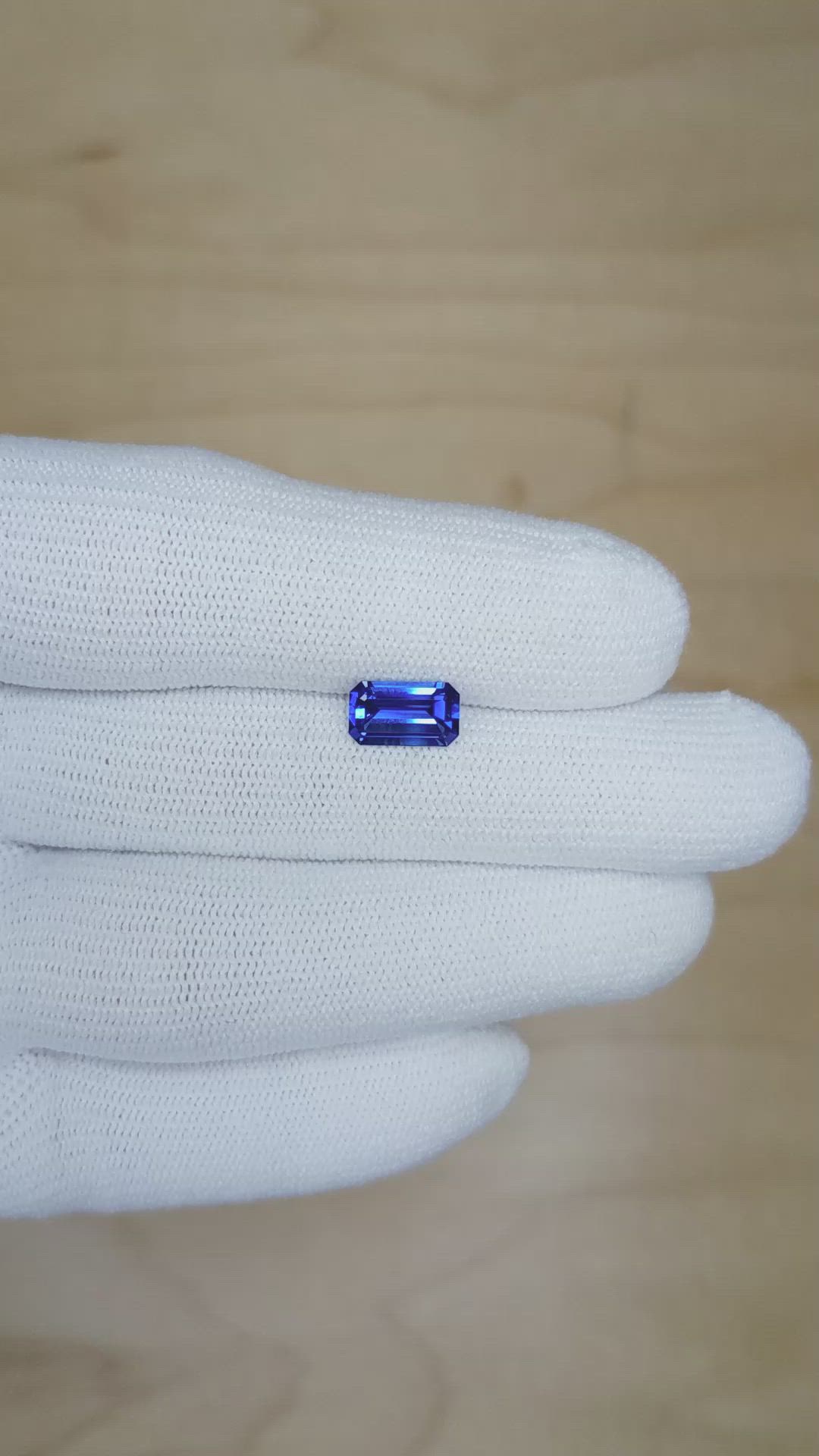 1.57 Ct. Blue Sapphire from Ceylon (Sri Lanka) Size Video