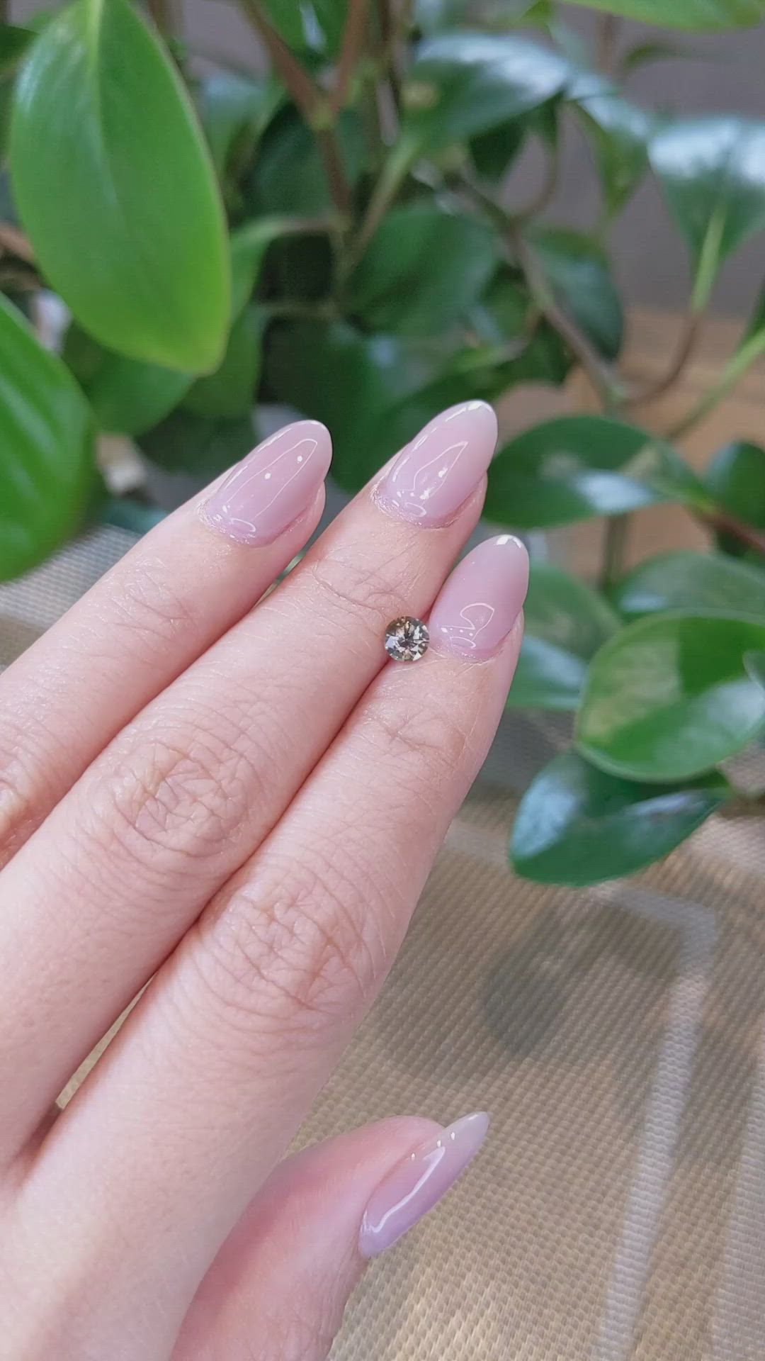 0.45 Ct. Bi Color Sapphire from Montana Size Video