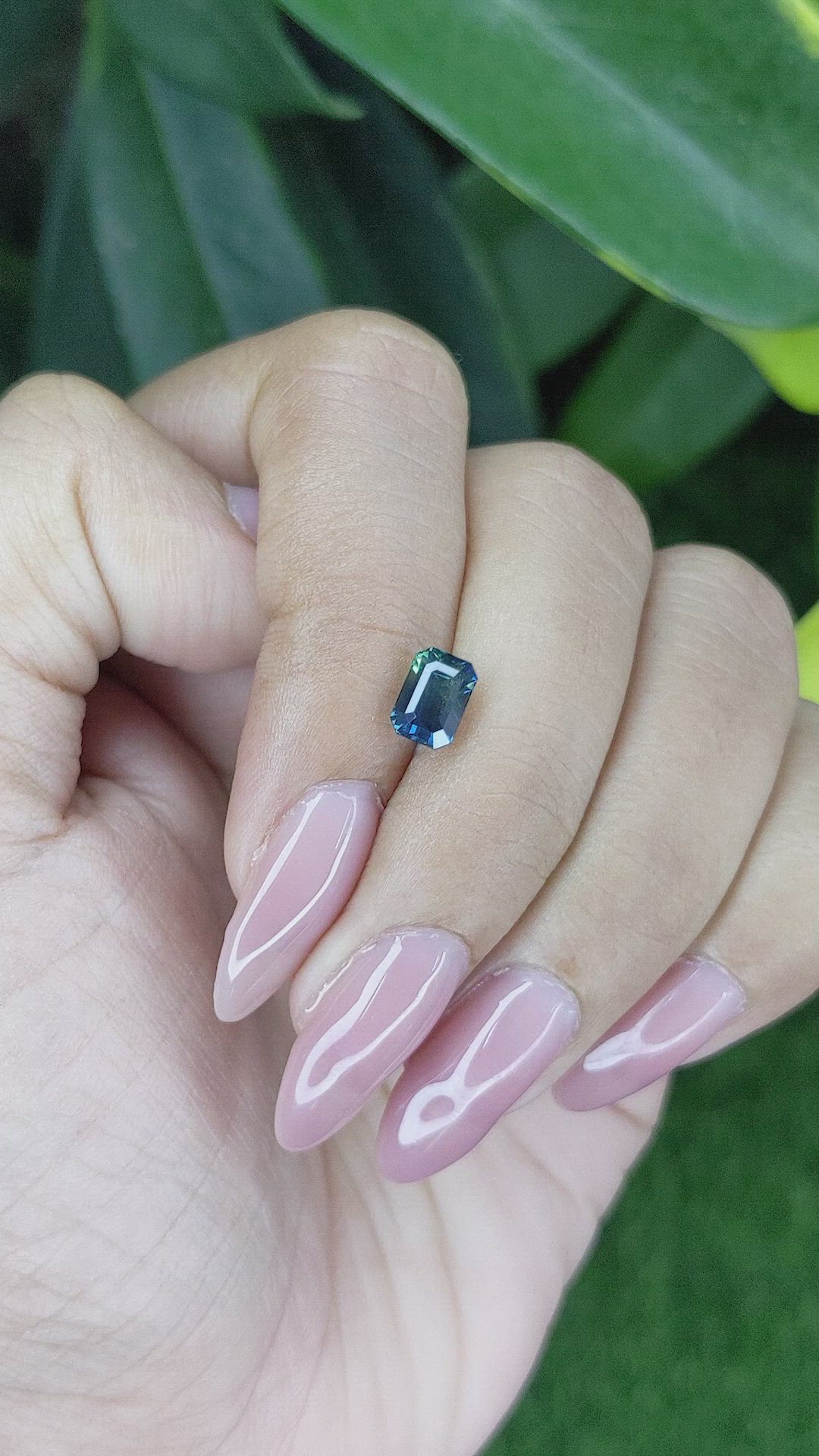 1.48 Ct. Bi Color Sapphire from Australia Size Video