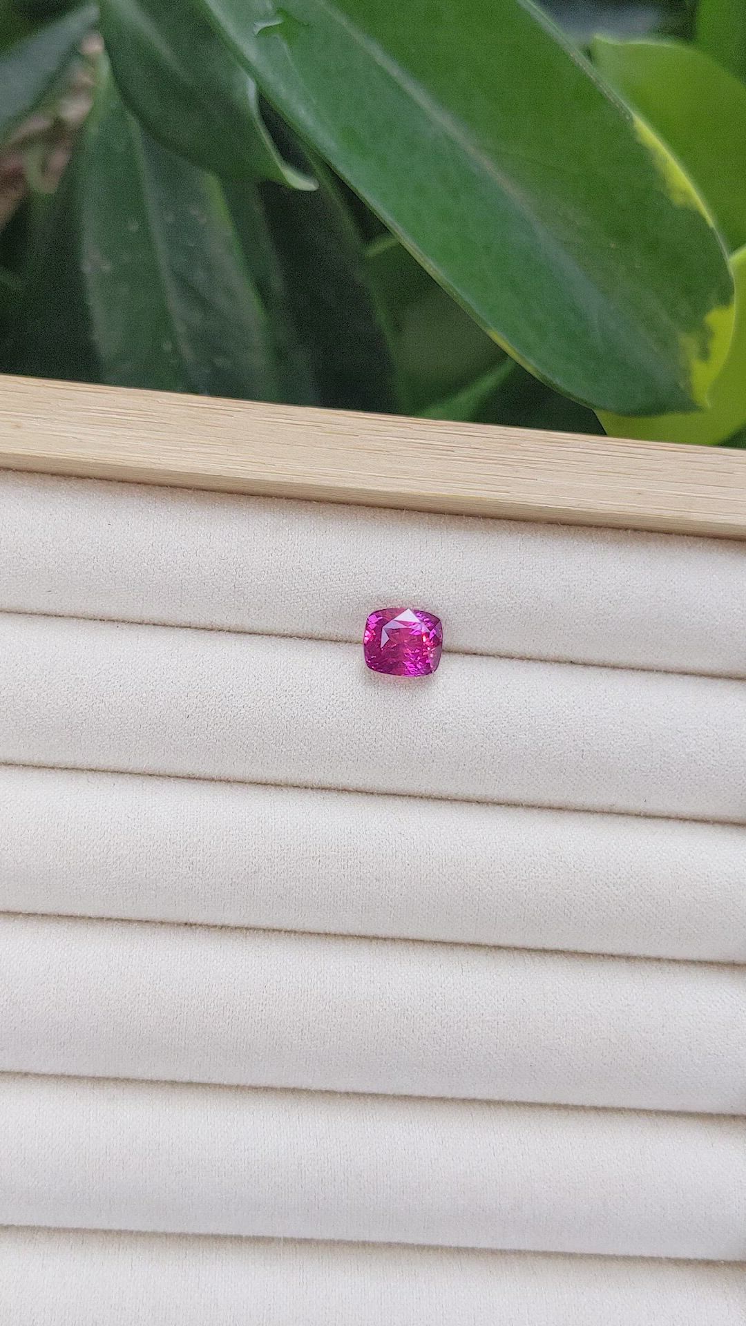 3.58 Ct. Pink Sapphire from Ceylon (Sri Lanka) Size Video