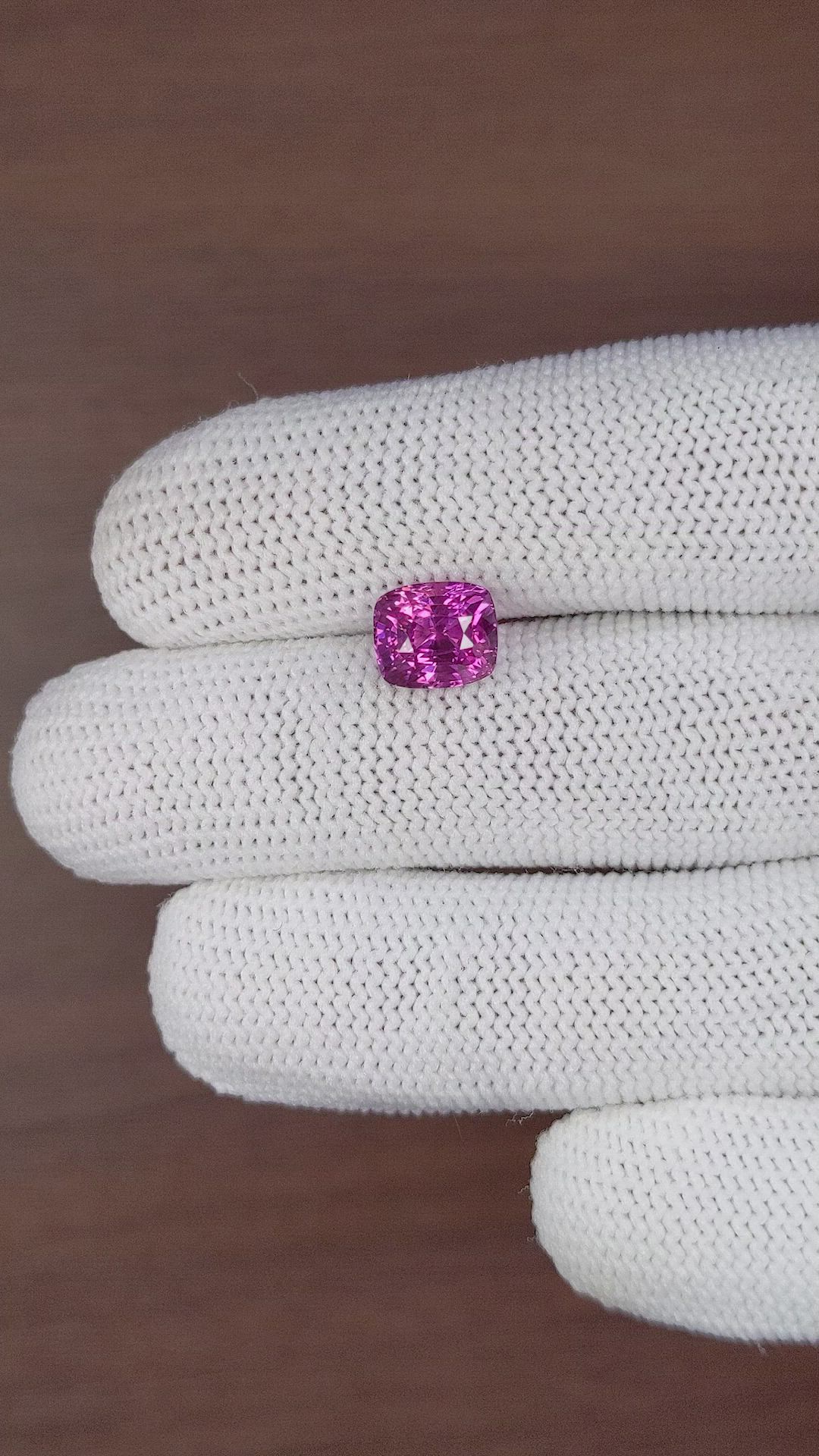 3.58 Ct. Pink Sapphire from Ceylon (Sri Lanka) Size Video