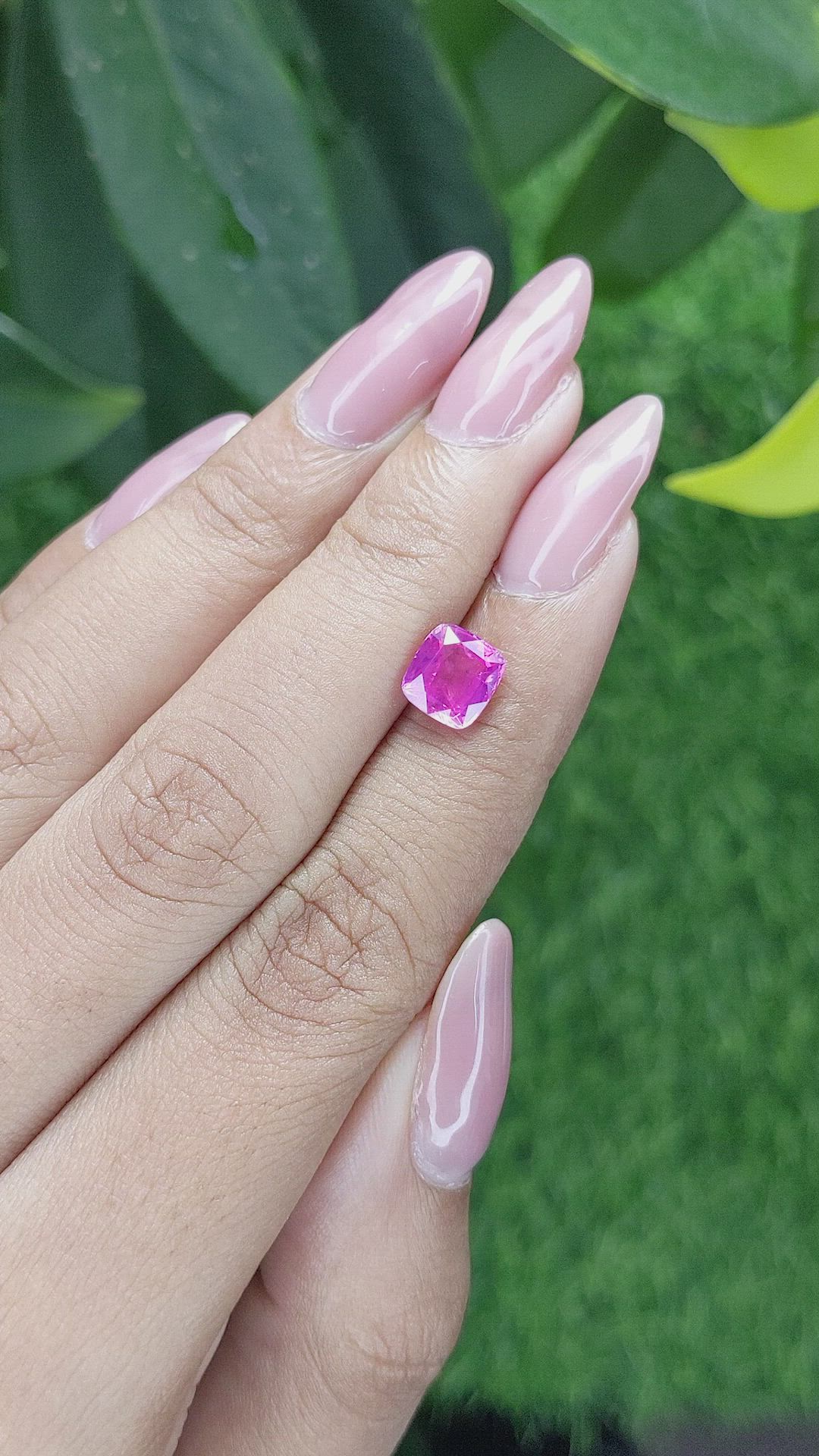 2.03 Ct. Purplish Pink Sapphire from Ceylon (Sri Lanka) Size Video