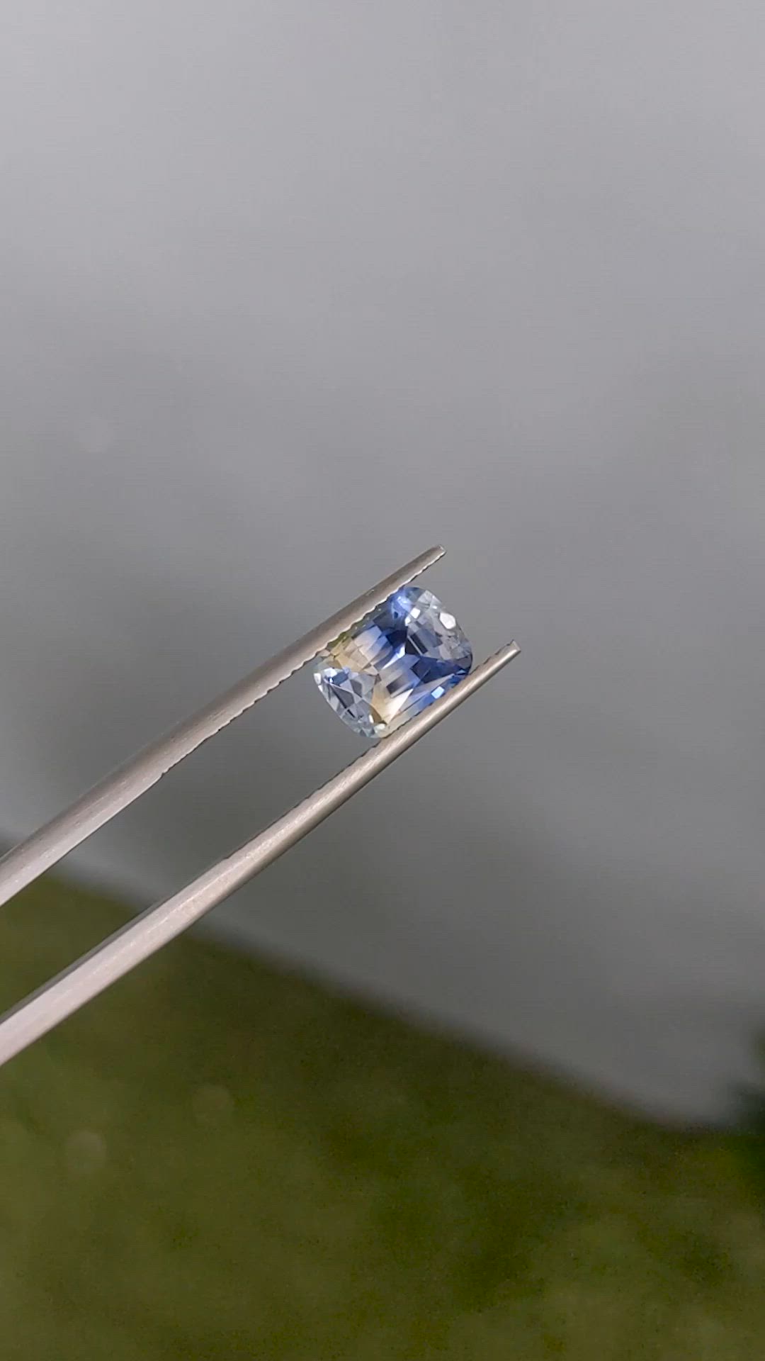 2.18 Ct. Bi Color Sapphire from Ceylon (Sri Lanka) Size Video