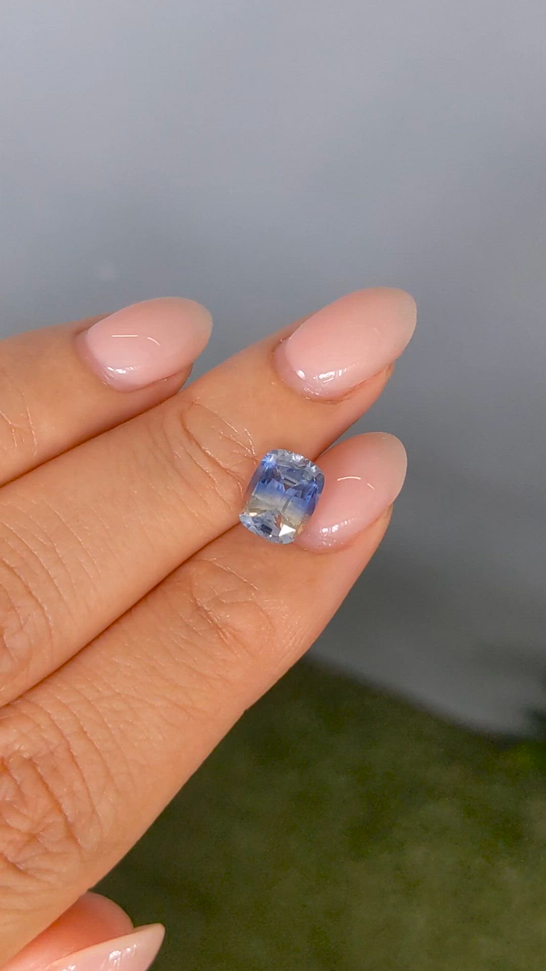 2.18 Ct. Bi Color Sapphire from Ceylon (Sri Lanka) Size Video