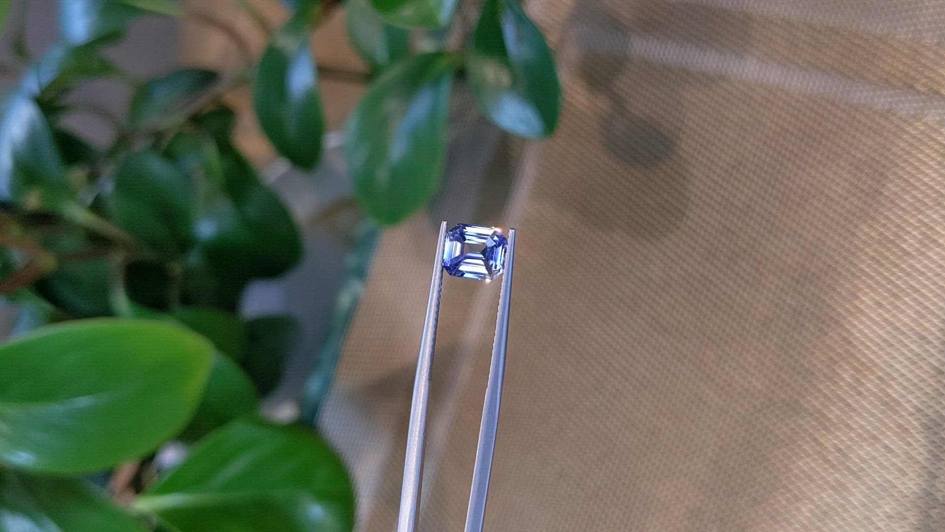 2.53 Ct. Bi Color / Parti Sapphire from Ceylon (Sri Lanka) Size Video