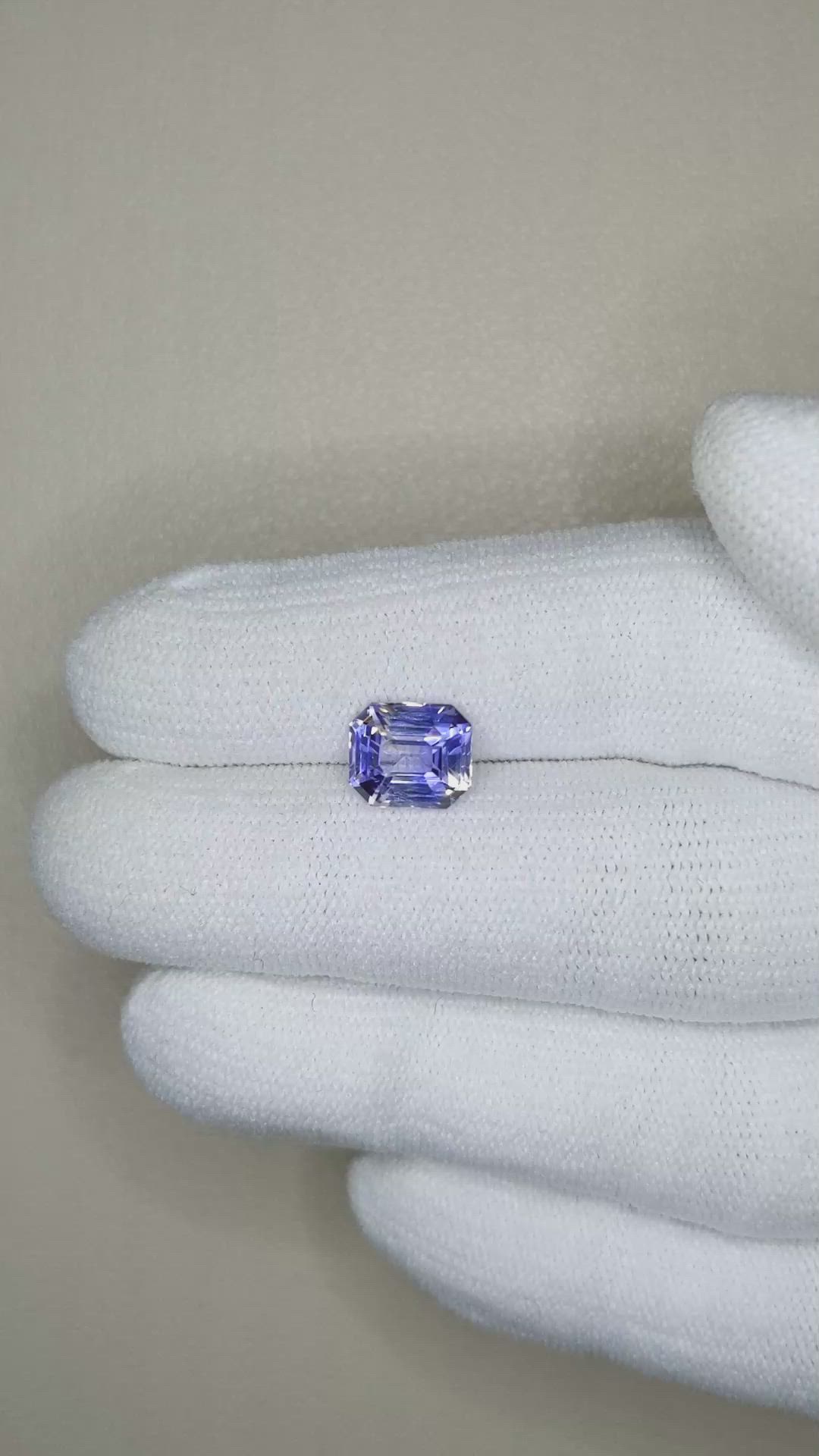 2.53 Ct. Bi Color Sapphire from Ceylon (Sri Lanka) Size Video