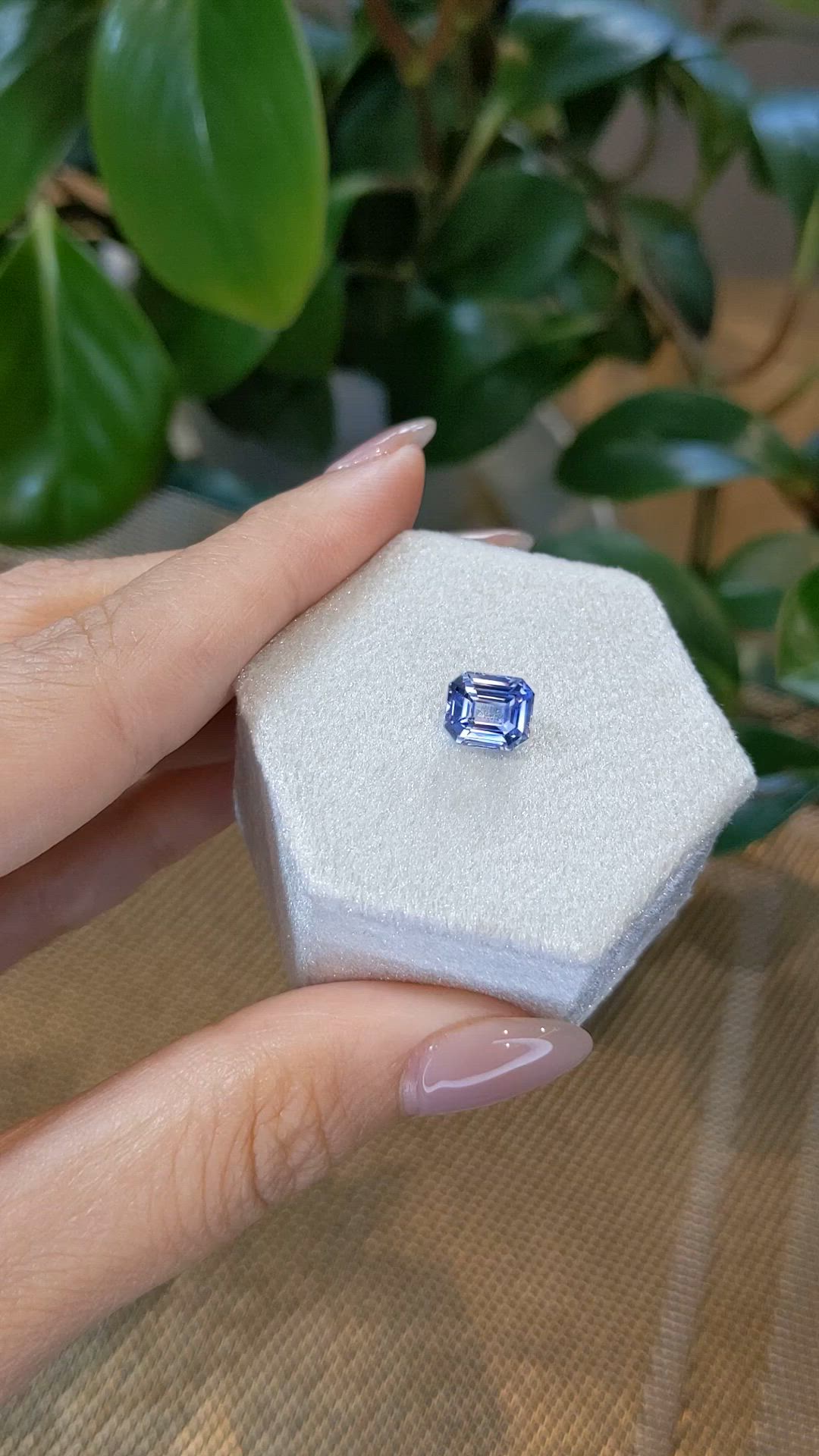 2.53 Ct. Bi Color / Parti Sapphire from Ceylon (Sri Lanka) Size Video