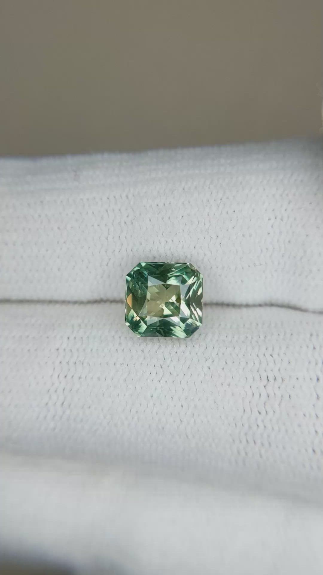 2.31 Ct. Bi Color / Parti Sapphire from Madagascar Size Video