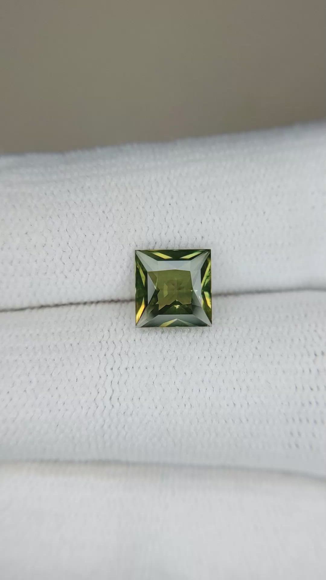 2.04 Ct. Bi Color / Parti Sapphire from Madagascar Size Video
