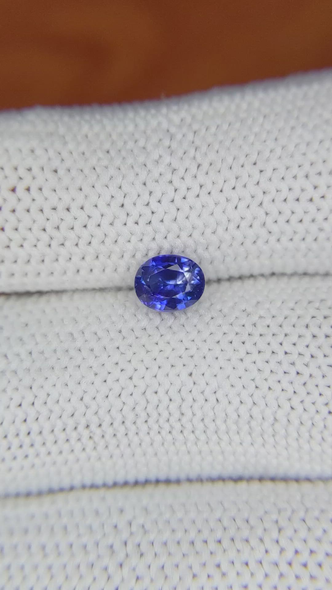 0.83 Ct. Blue Sapphire from Ceylon (Sri Lanka) Size Video