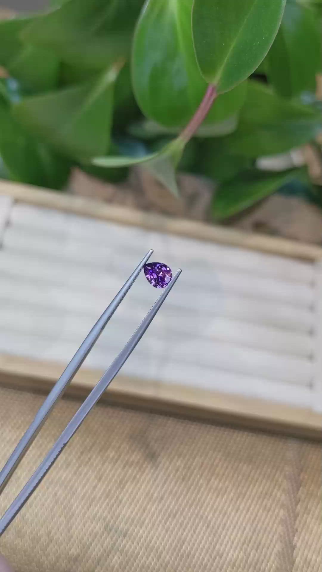 1.05 Ct. Pinkish Purple Sapphire from Ceylon (Sri Lanka) Size Video
