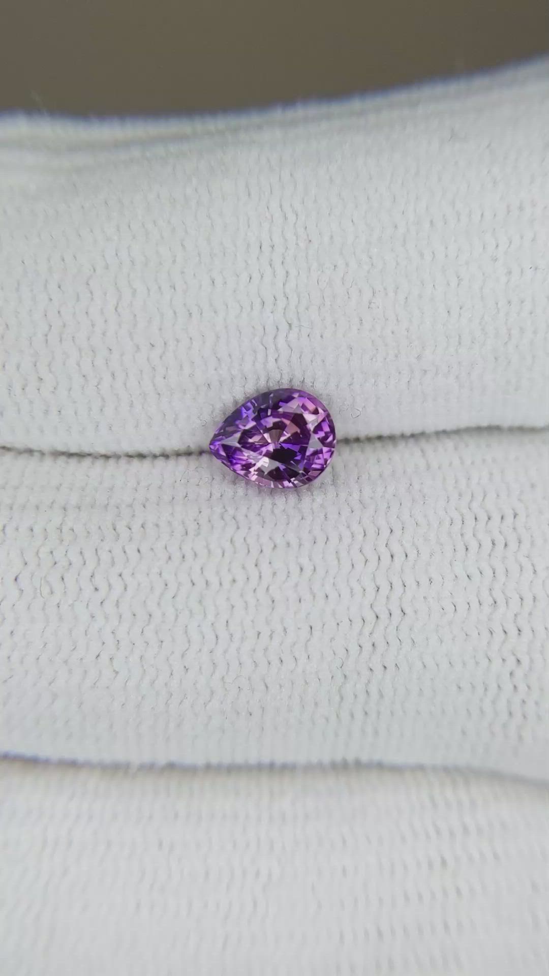 1.05 Ct. Pinkish Purple Sapphire from Ceylon (Sri Lanka) Size Video