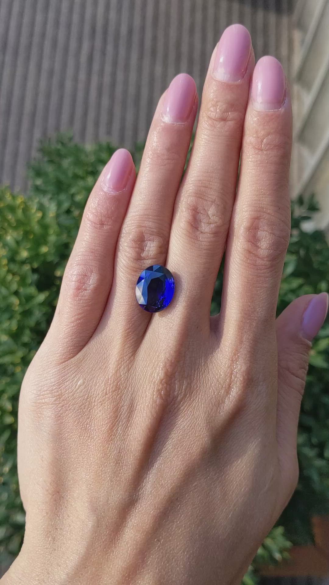 9.04 Ct. Blue Sapphire from Ceylon (Sri Lanka) Size Video