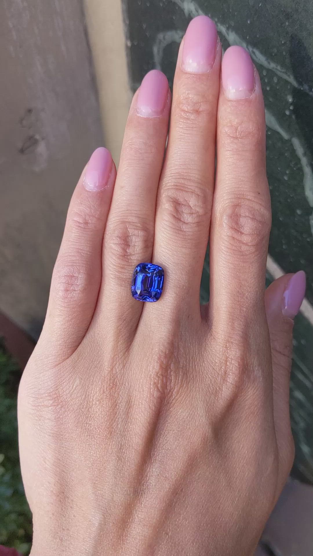 6.15 Ct. Blue Sapphire from Ceylon (Sri Lanka) Size Video