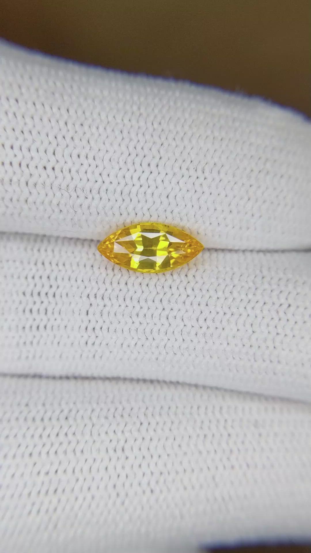 1.29 Ct. Yellowish Orange Sapphire from Ceylon (Sri Lanka) Size Video