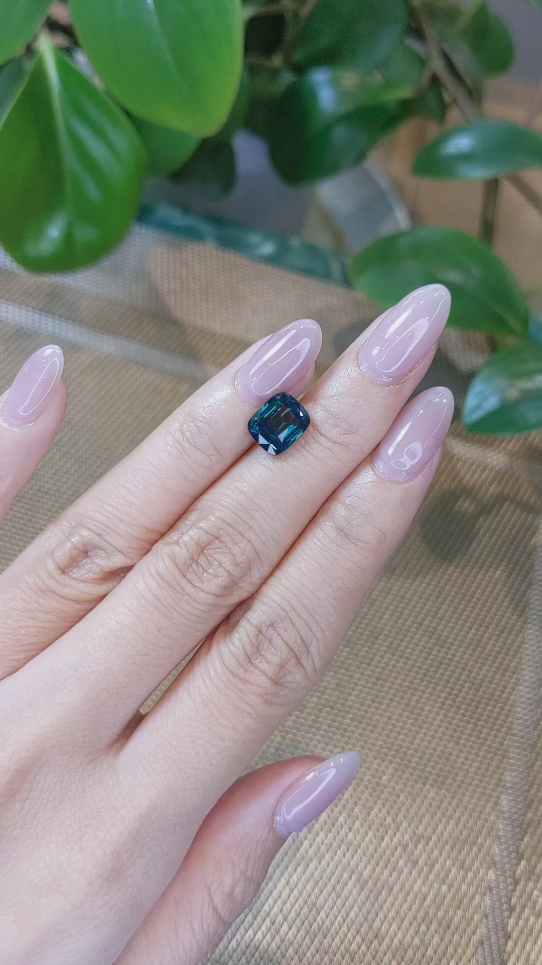 4.03 Ct. Bluish Green Sapphire from Ceylon (Sri Lanka) Size Video