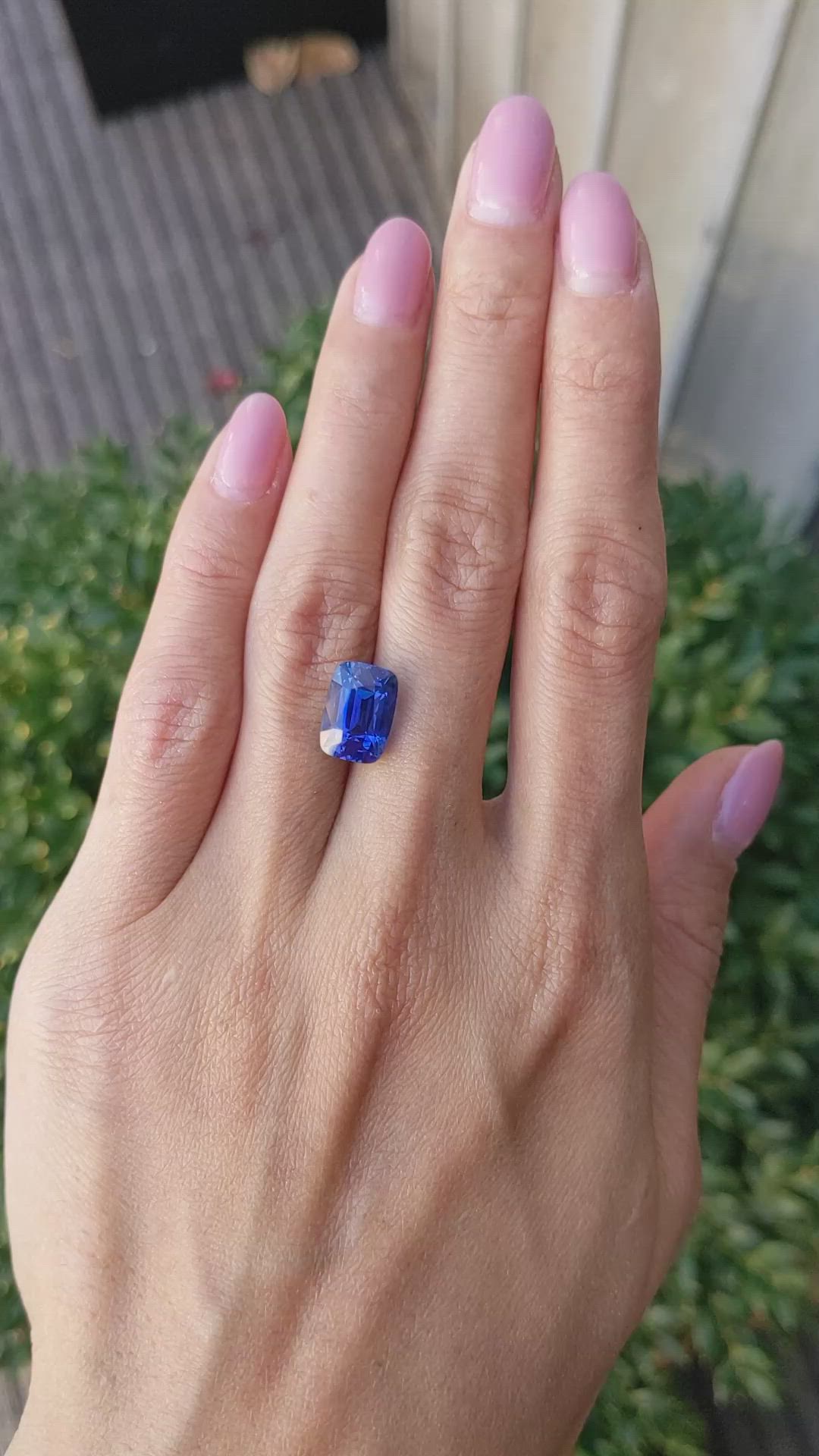7.04 Ct. Blue Sapphire from Ceylon (Sri Lanka) Size Video