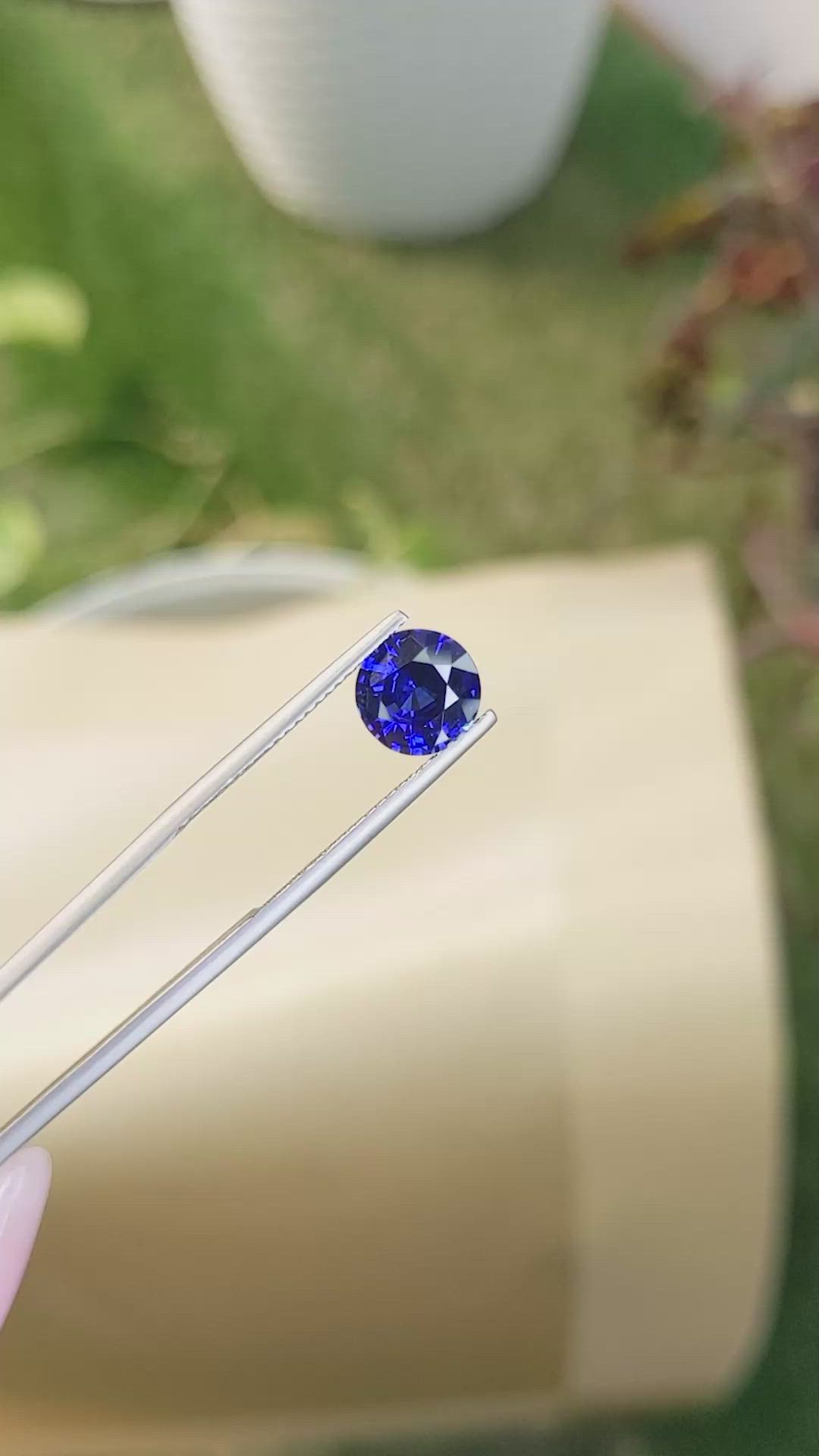 2.21 Ct. Blue Sapphire from Ceylon (Sri Lanka) Size Video