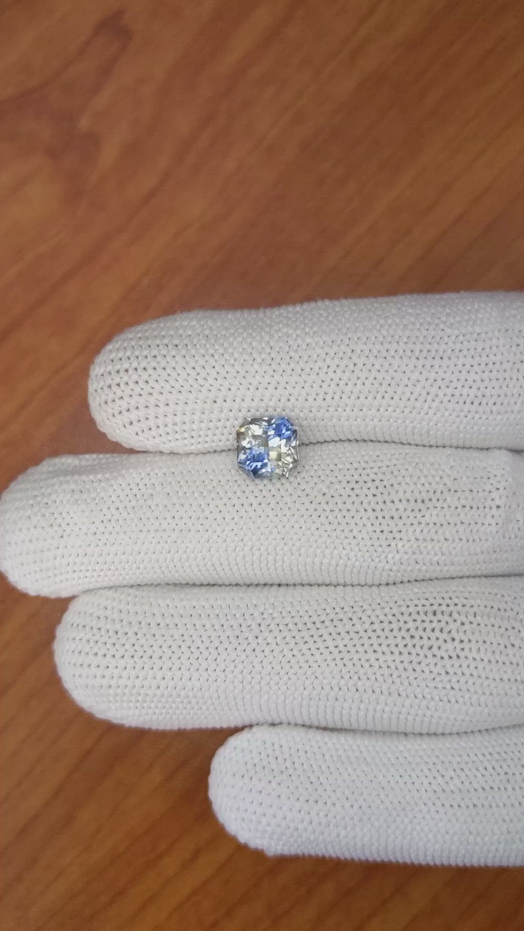 2.44 Ct. Bi Color Sapphire from Ceylon (Sri Lanka) Size Video