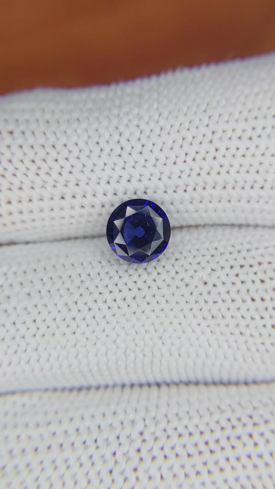 2.07 Ct. Blue Sapphire from Ceylon (Sri Lanka) Size Video