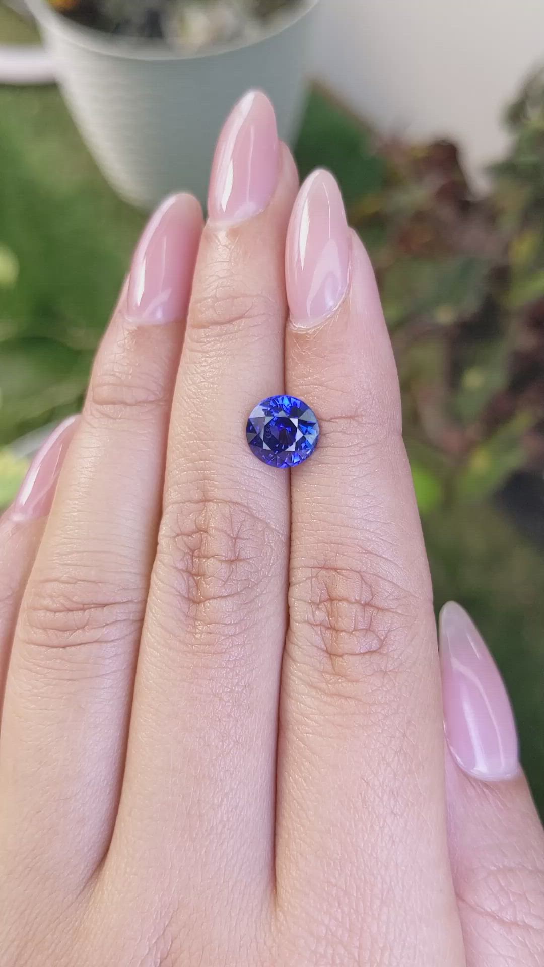 2.81 Ct. Blue Sapphire from Ceylon (Sri Lanka) Size Video
