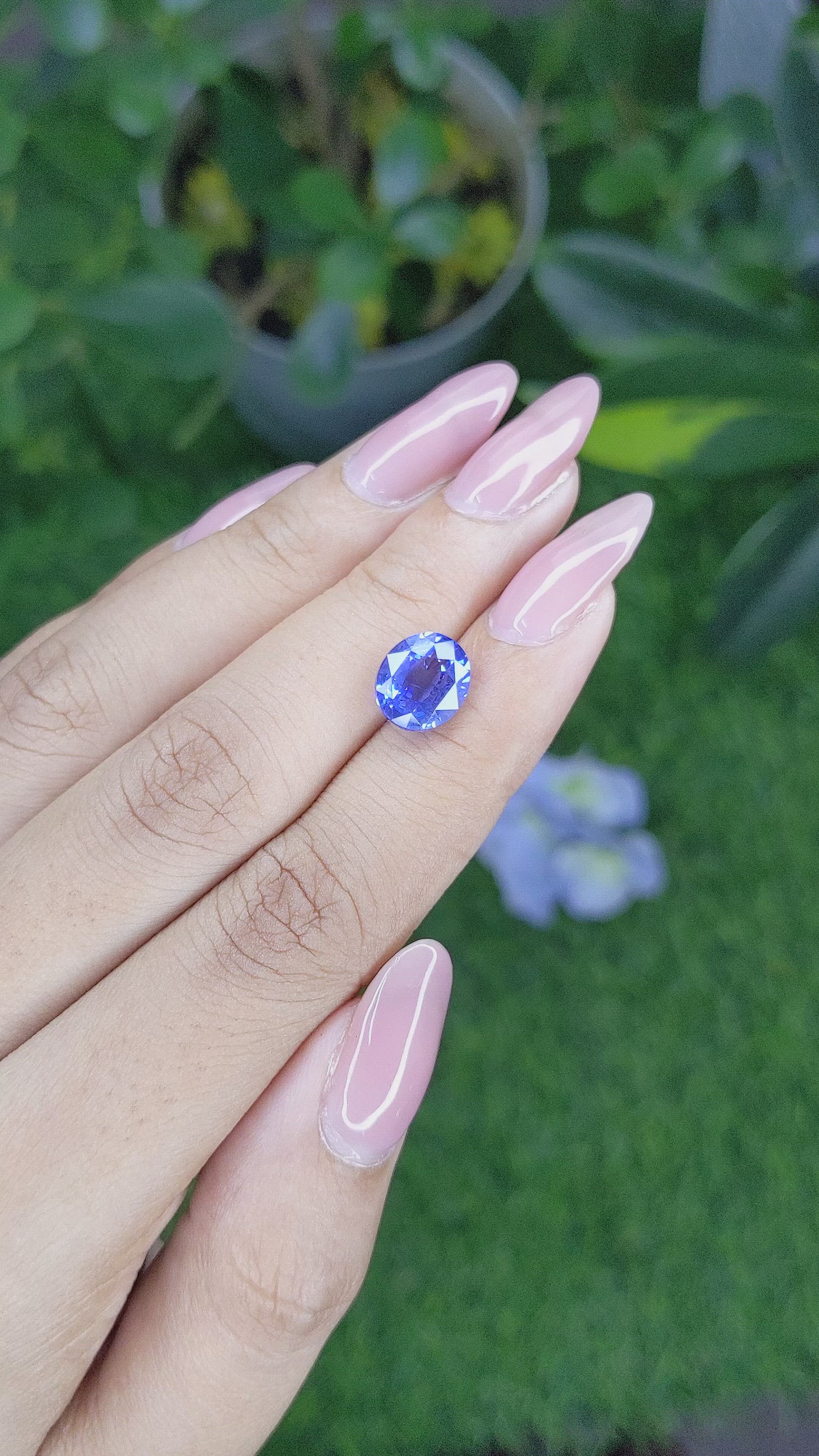 4.58 Ct. Blue Sapphire from Ceylon (Sri Lanka) Size Video