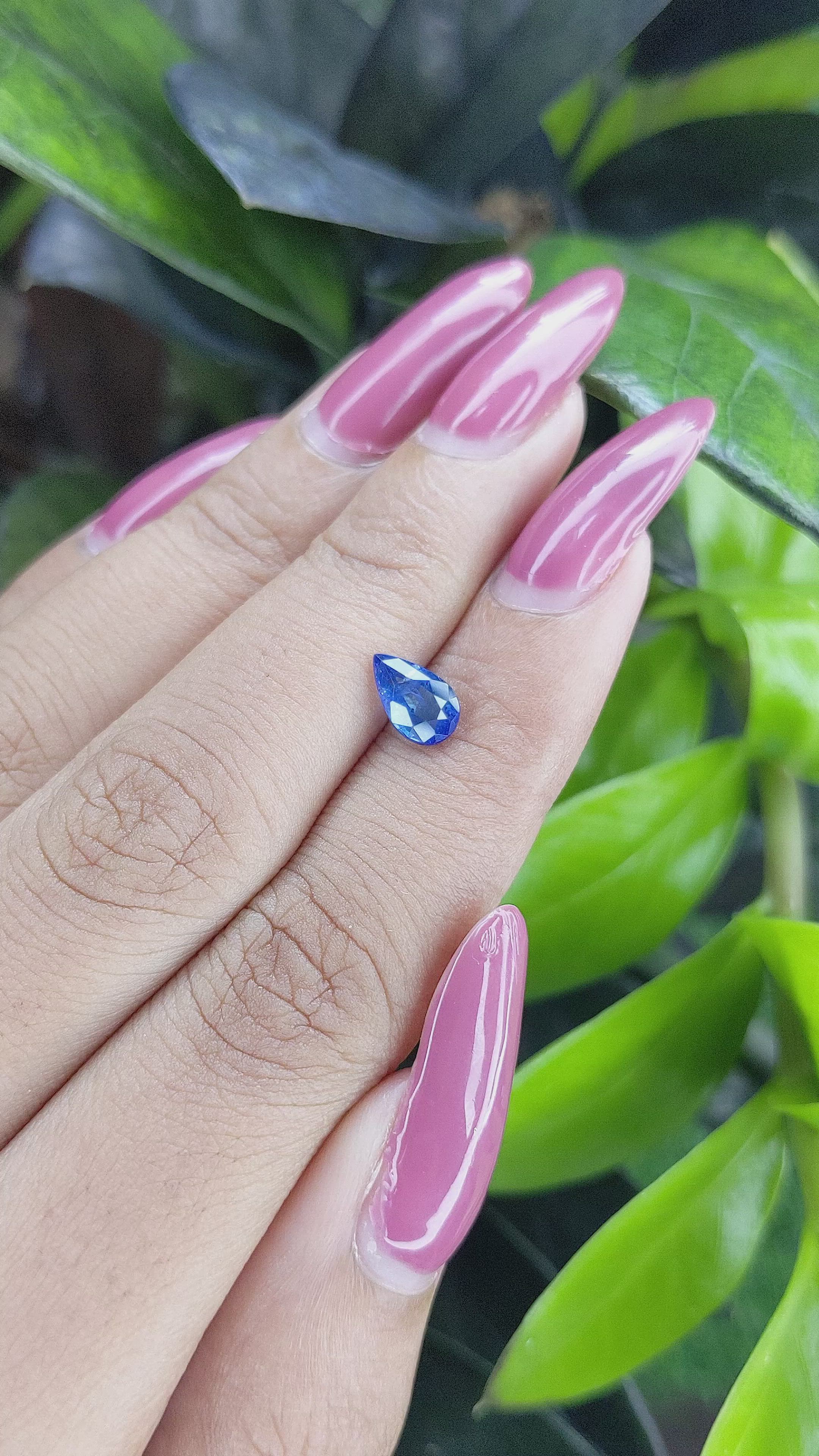 1.04 Ct. Blue Sapphire from Ceylon (Sri Lanka) Size Video