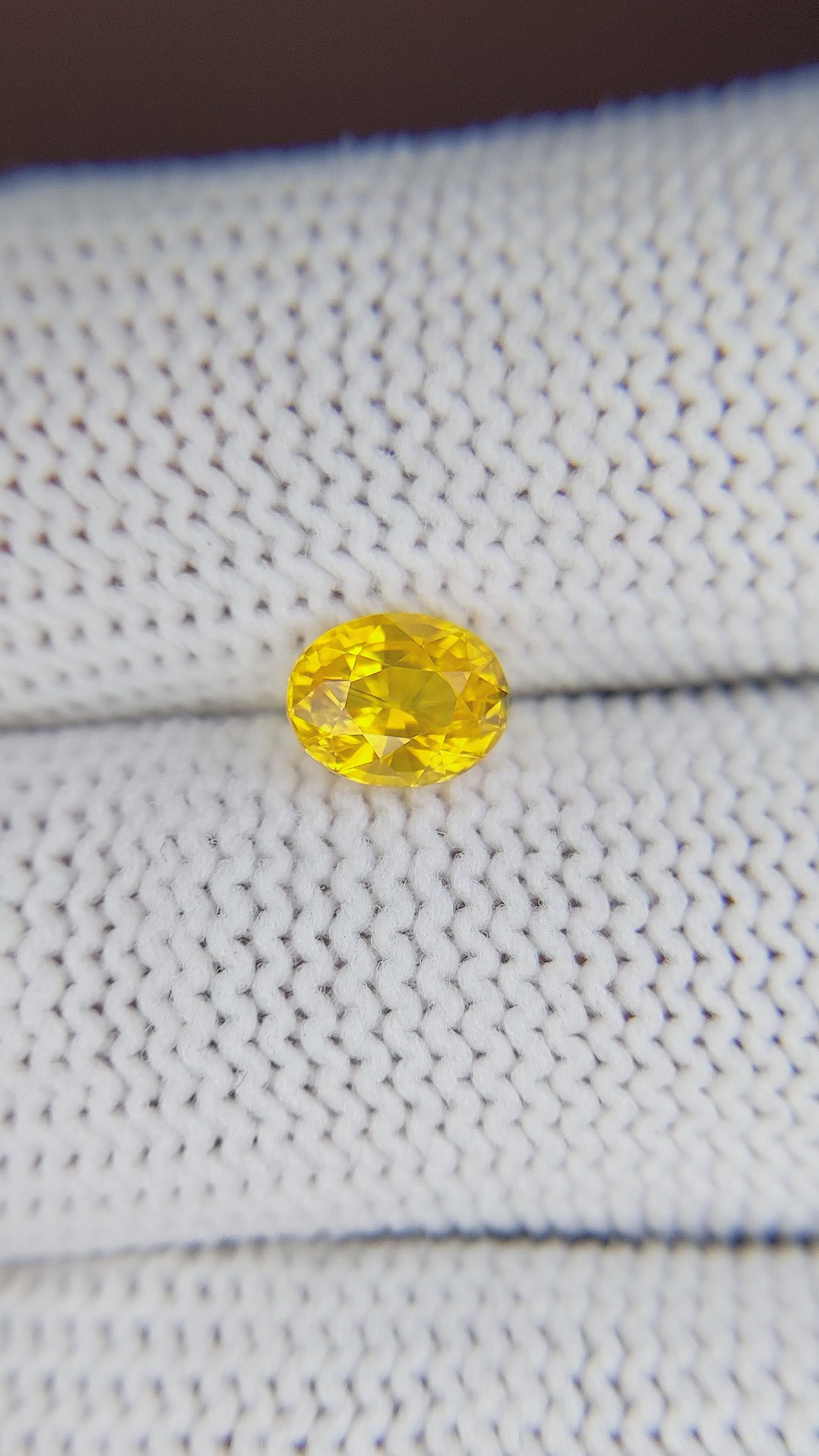 1.12 Ct. Orangish Yellow Sapphire from Ceylon (Sri Lanka) Size Video