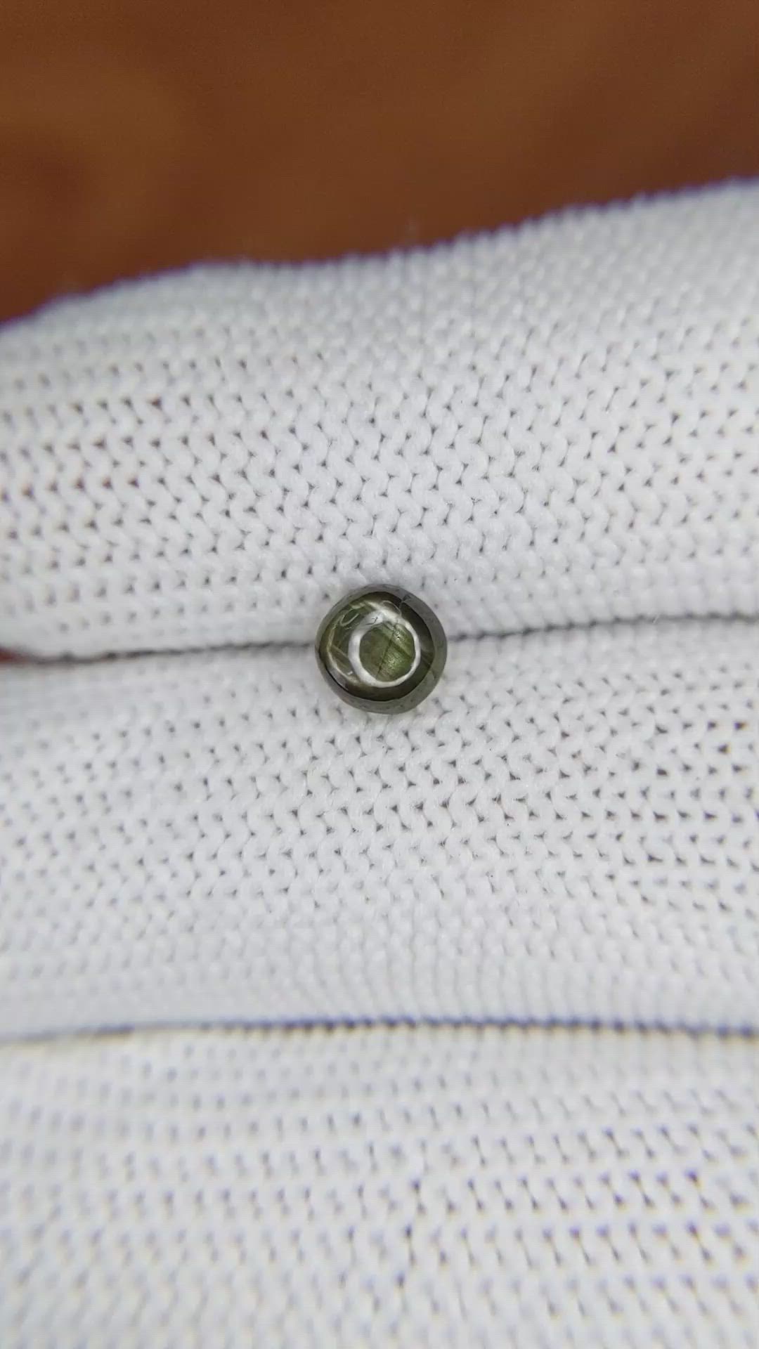 1.08 Ct. Black Star Sapphire from Ceylon (Sri Lanka) Size Video