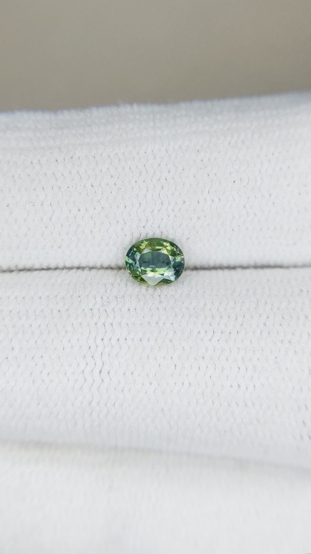 0.43 Ct. Bi Color Sapphire from Thailand Size Video