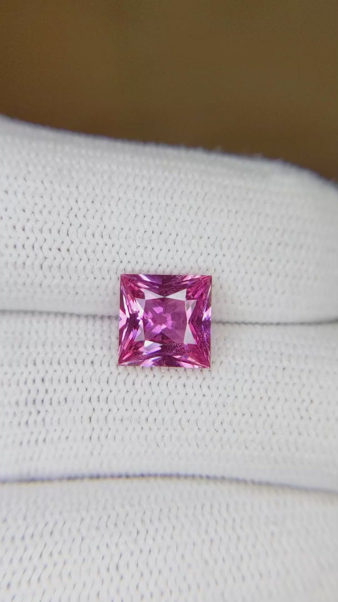 2.81 Ct. Pink Sapphire from Ceylon (Sri Lanka) Size Video