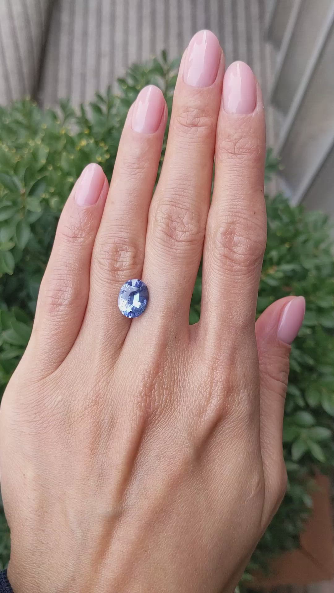 4.04 Ct. Blue Sapphire from Ceylon (Sri Lanka) Size Video