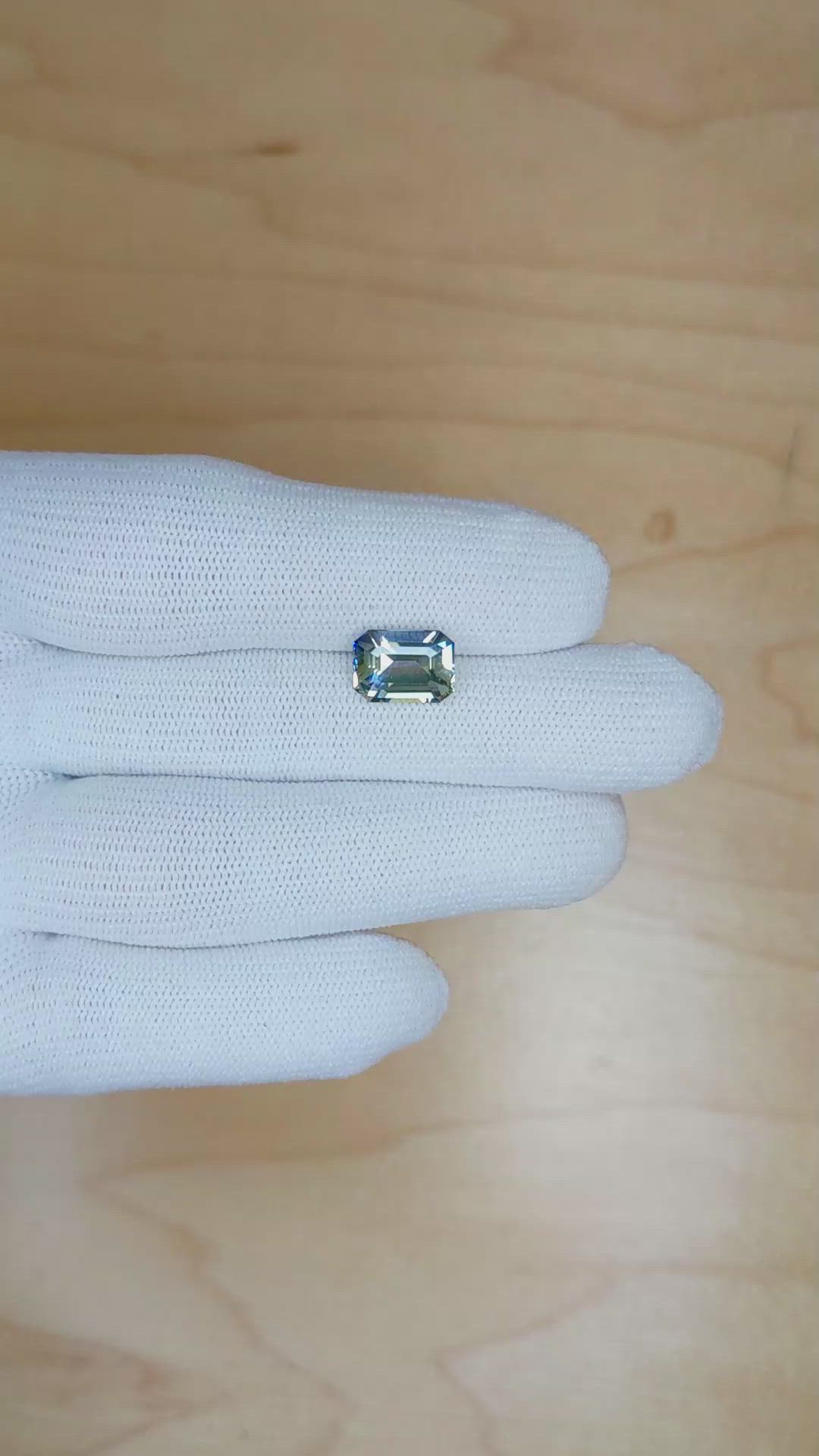 3.84 Ct. Bi Color Sapphire from Ceylon (Sri Lanka) Size Video