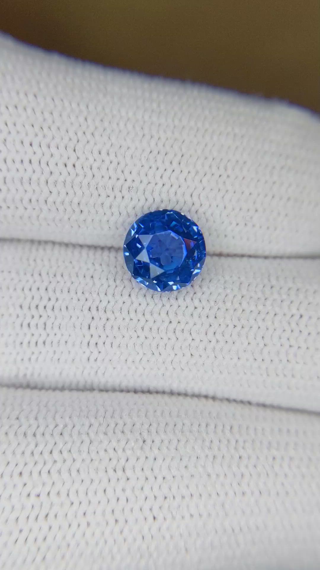 2.27 Ct. Blue Sapphire from Ceylon (Sri Lanka) Size Video